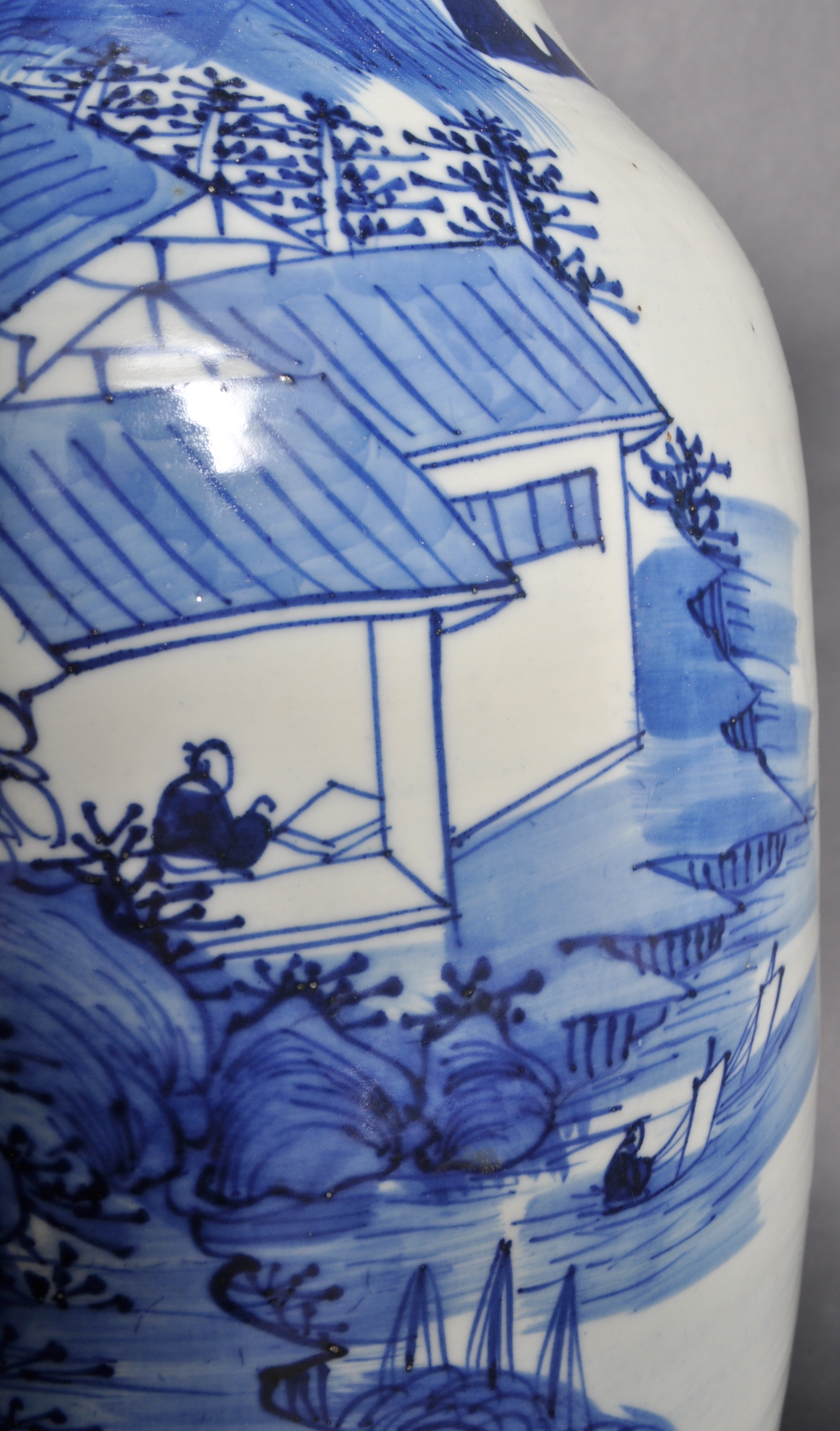 LARGE 19TH CENTURY CHINESE QING DYNASTY BLUE AND WHITE VASE - Image 7 of 12