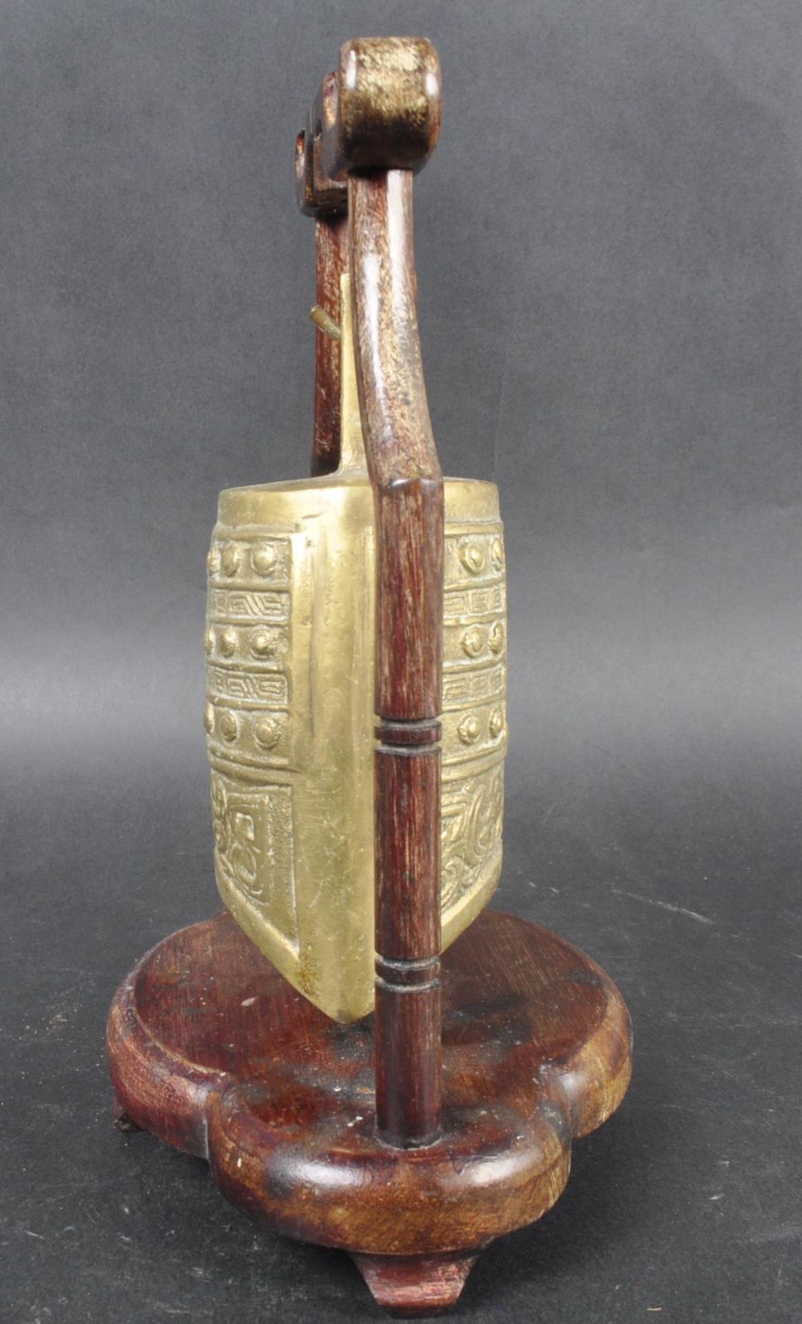 EARLY 20TH CENTURY CHINESE ARCHAIC BRONZE TEMPLE BELL - Image 2 of 7