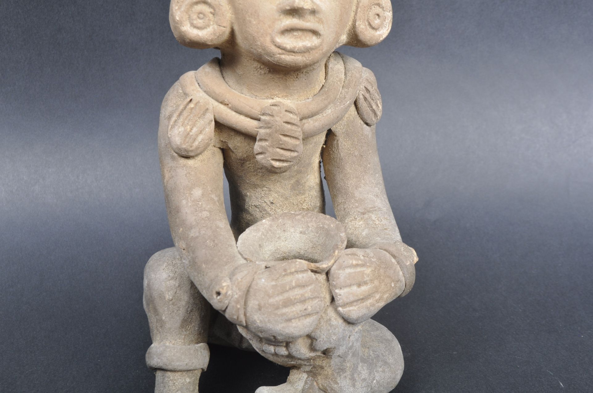 PRE COLUMBIAN AZTEC FIGURE WITH POT - Image 6 of 8