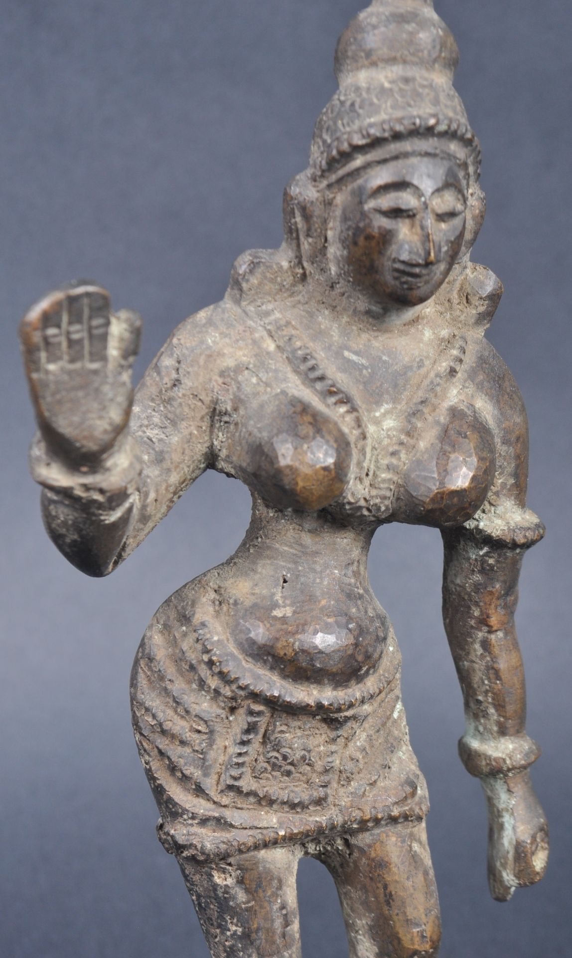 19TH CENTURY INDIAN HINDU BRONZE OF DURGA SHIVA - Image 4 of 5