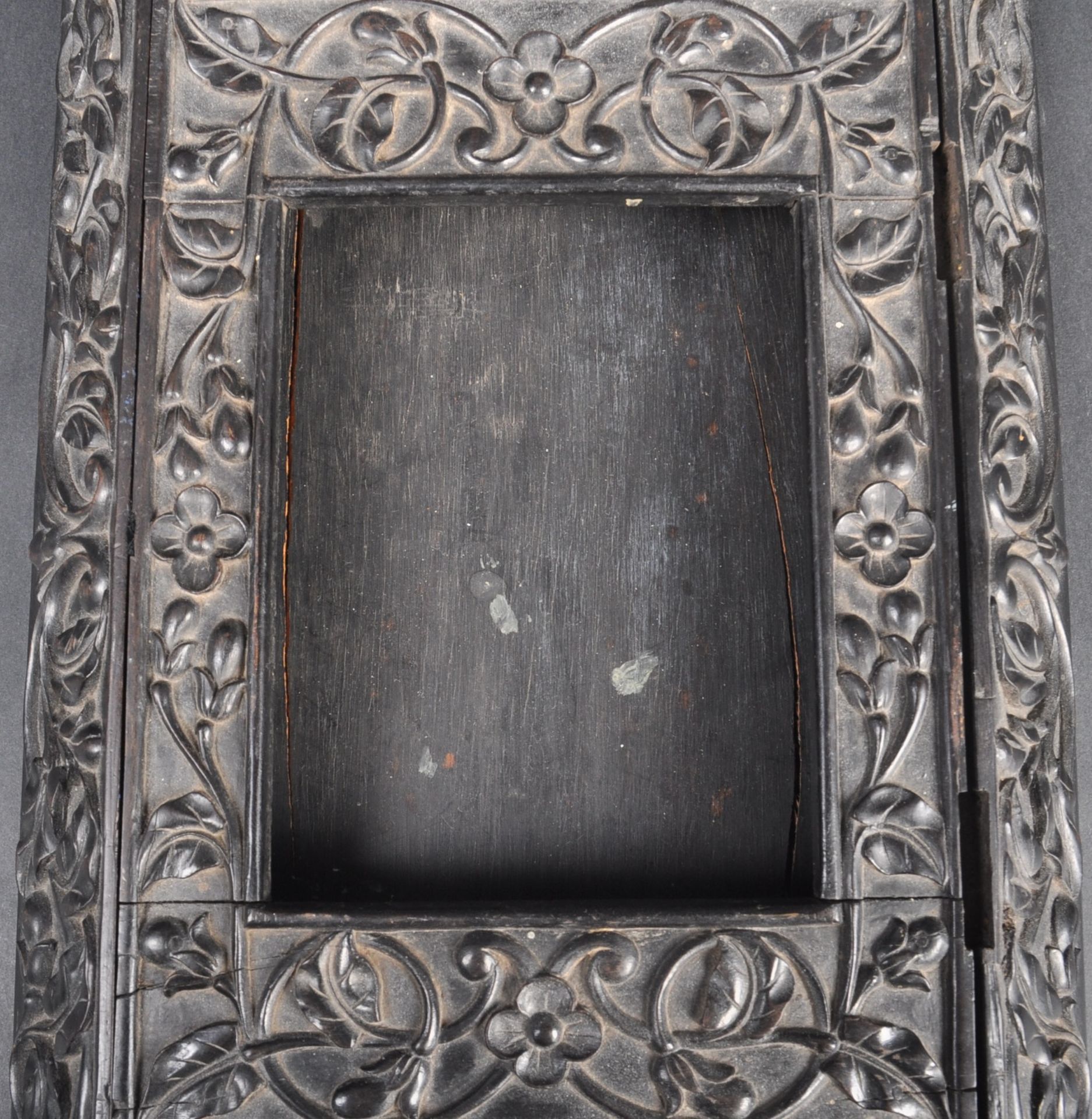 19TH CENTURY CHINESE CARVED WOOD BOX / FRAME - Image 3 of 8