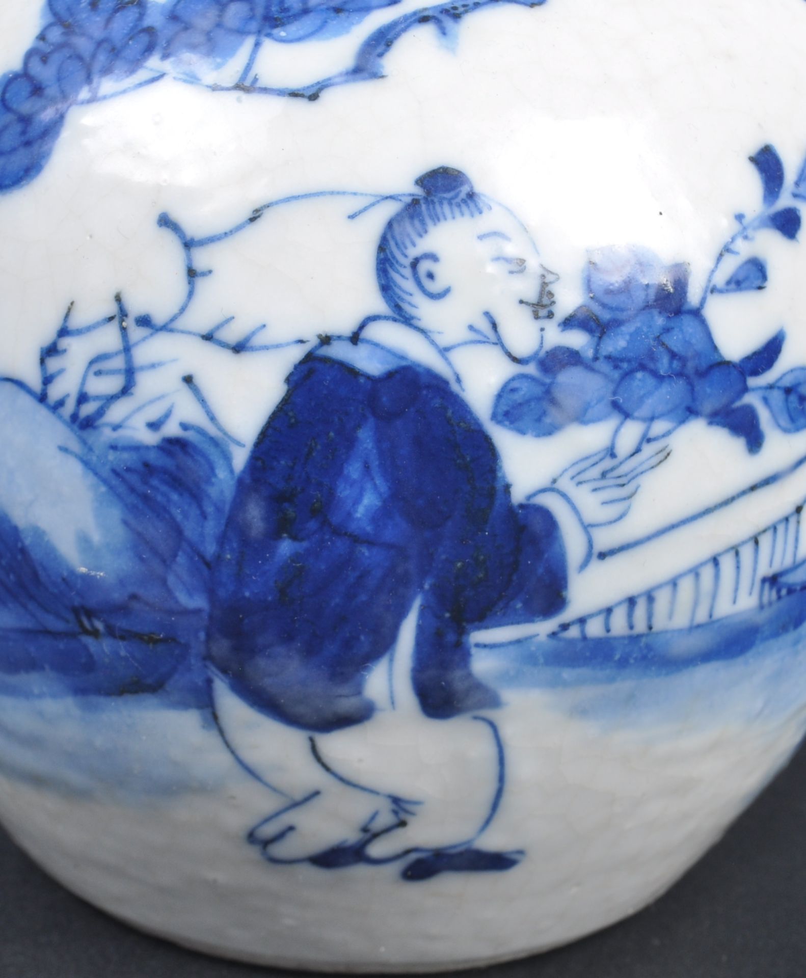 19TH CENTURY CHINESE BLUE & WHITE GINGER JAR - Image 5 of 6