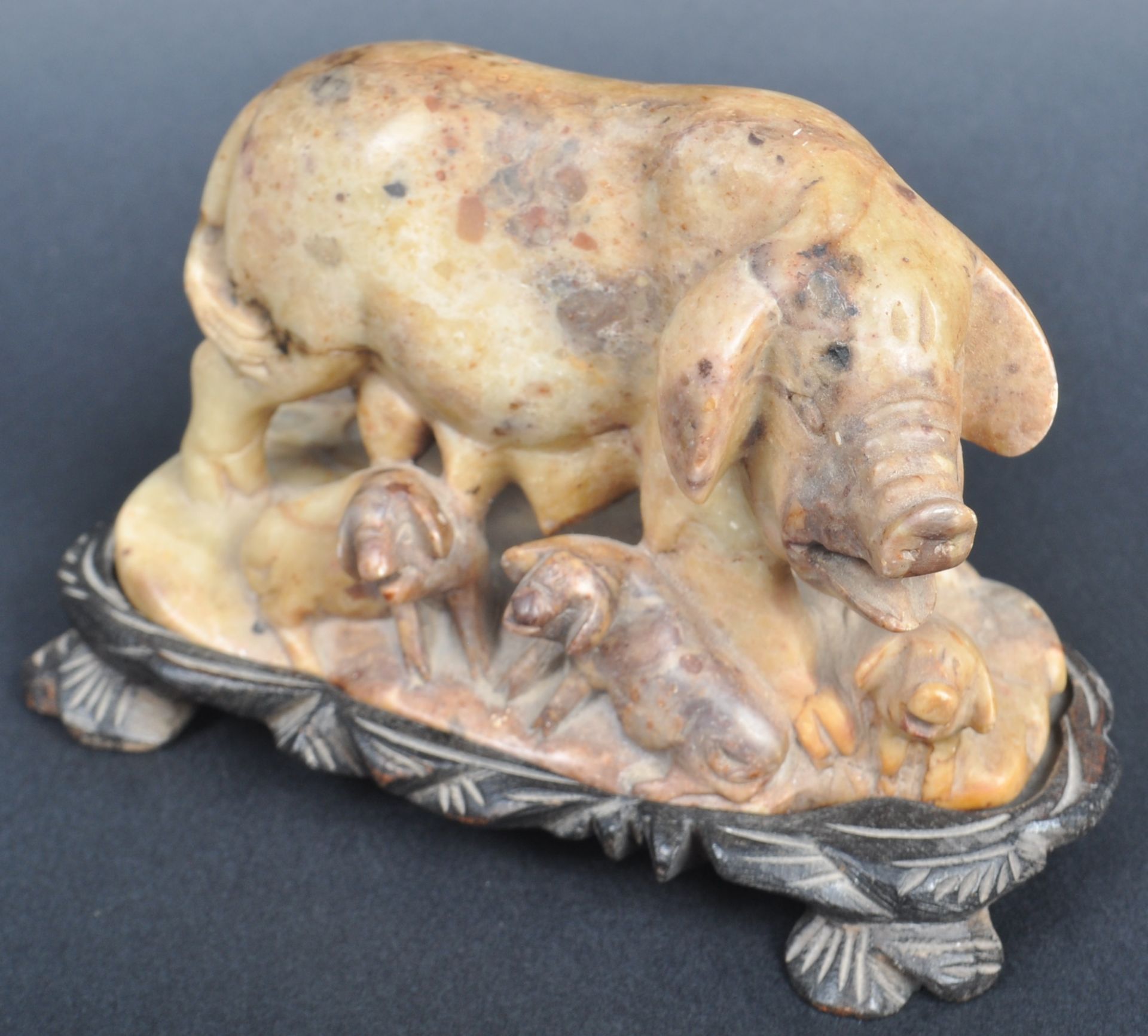 19TH CENTURY CHINESE HAND CARVED SOAPSTONE SOW - Image 2 of 7