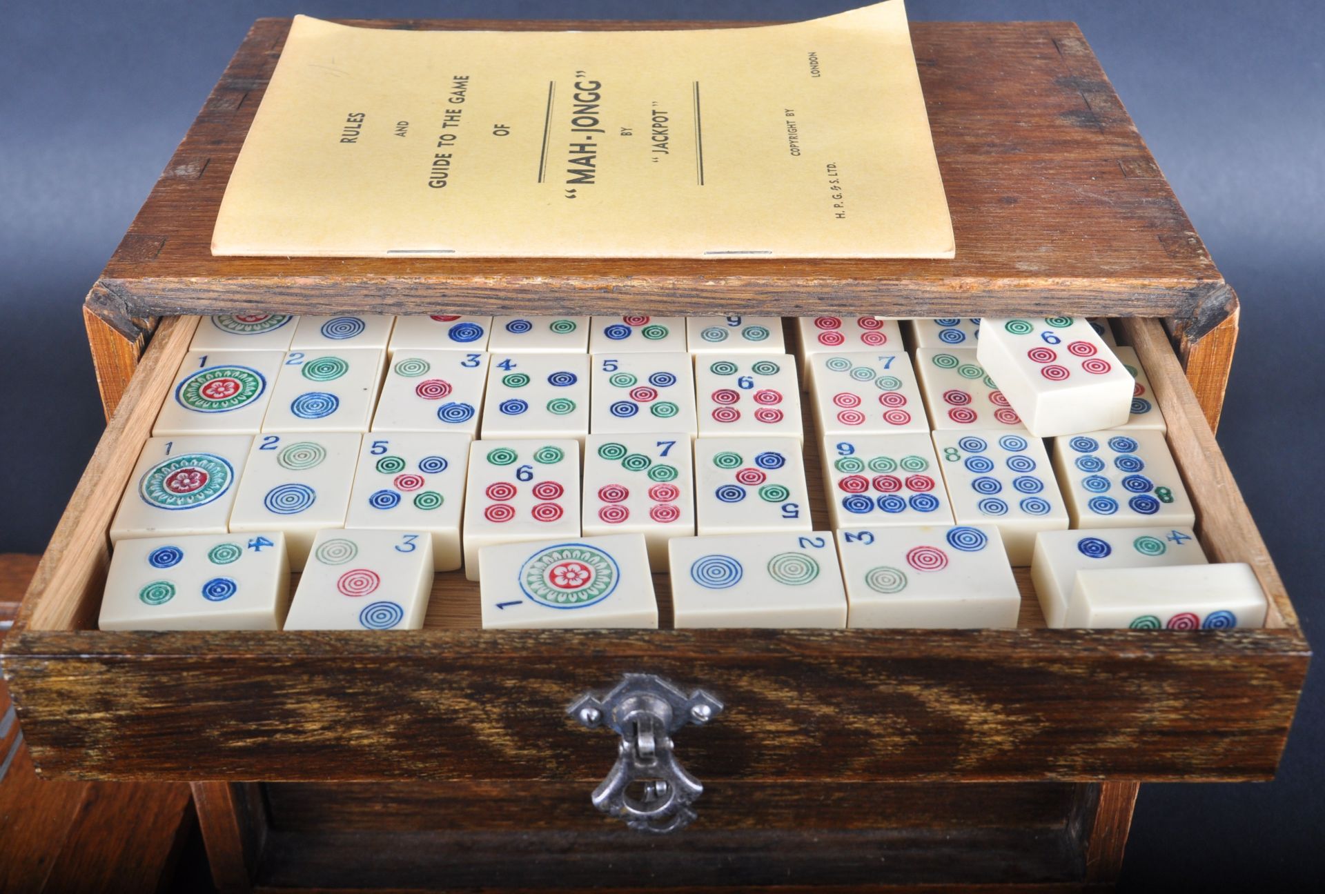 EARLY 20TH CENTURY CHINESE MAHJONG SET - Bild 5 aus 14