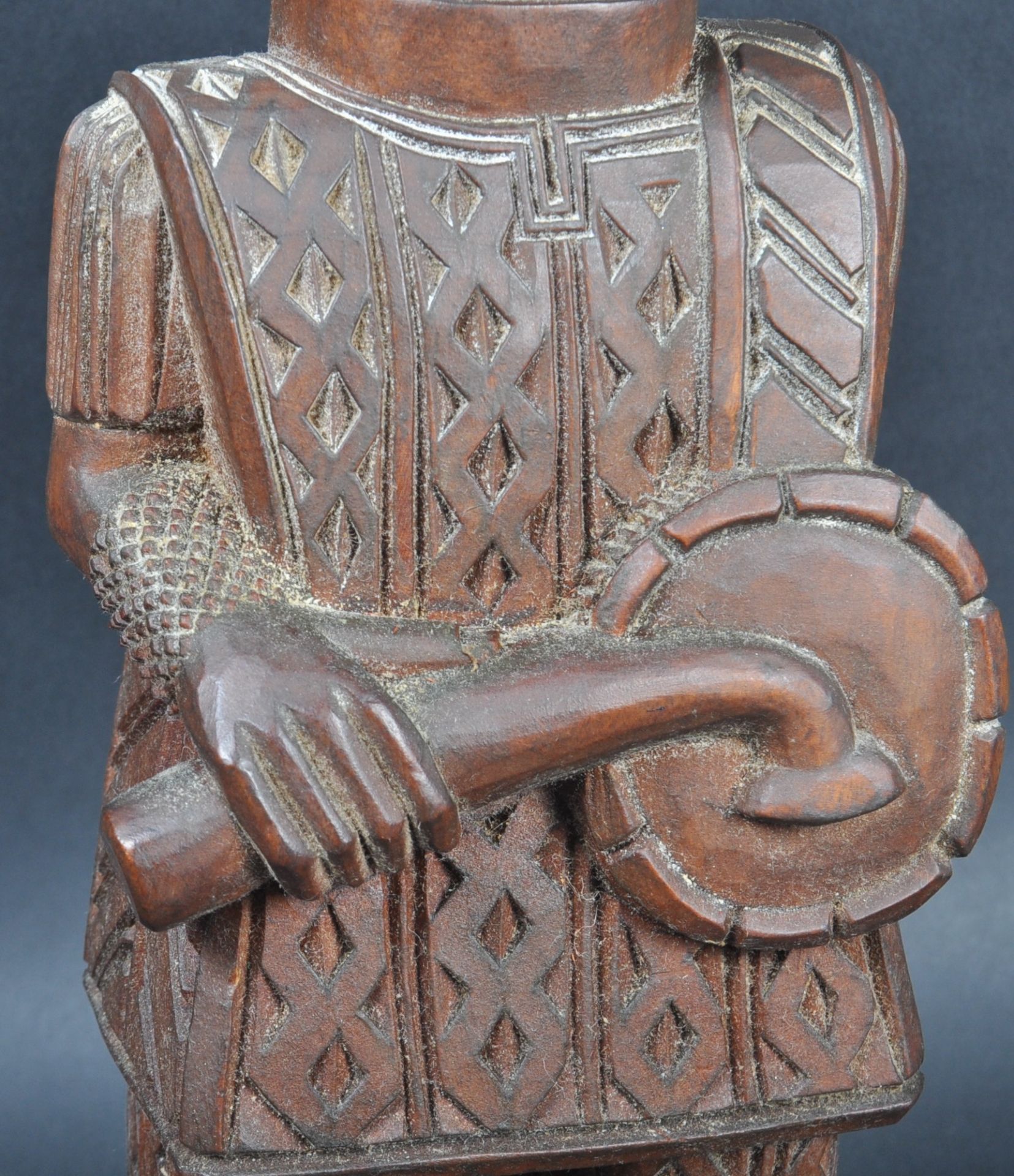 LAMIDI OLONADE FAKEYE - CARVED NIGERIAN TRIBAL FIGURE - Image 8 of 10