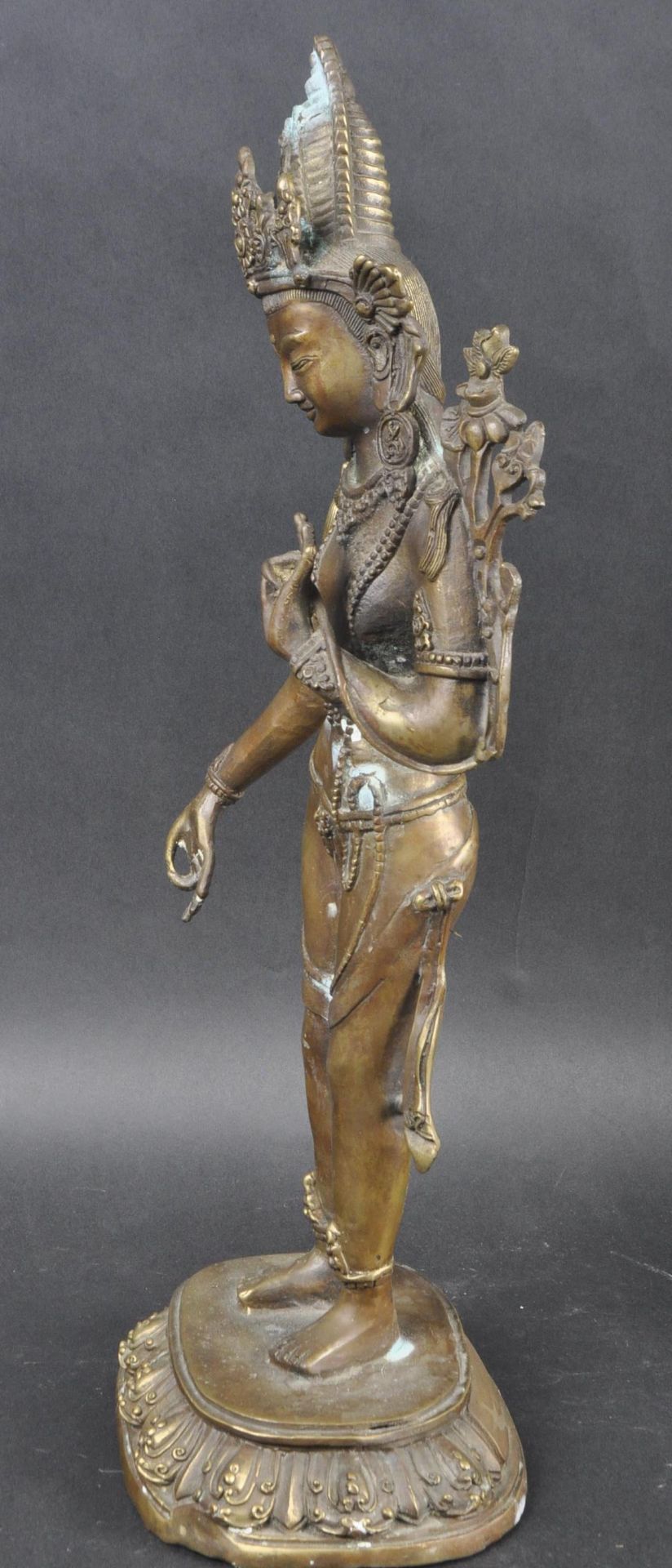 LARGE CHINESE TIBETAN BRONZE LOTUS BASE FIGURE - Image 4 of 12