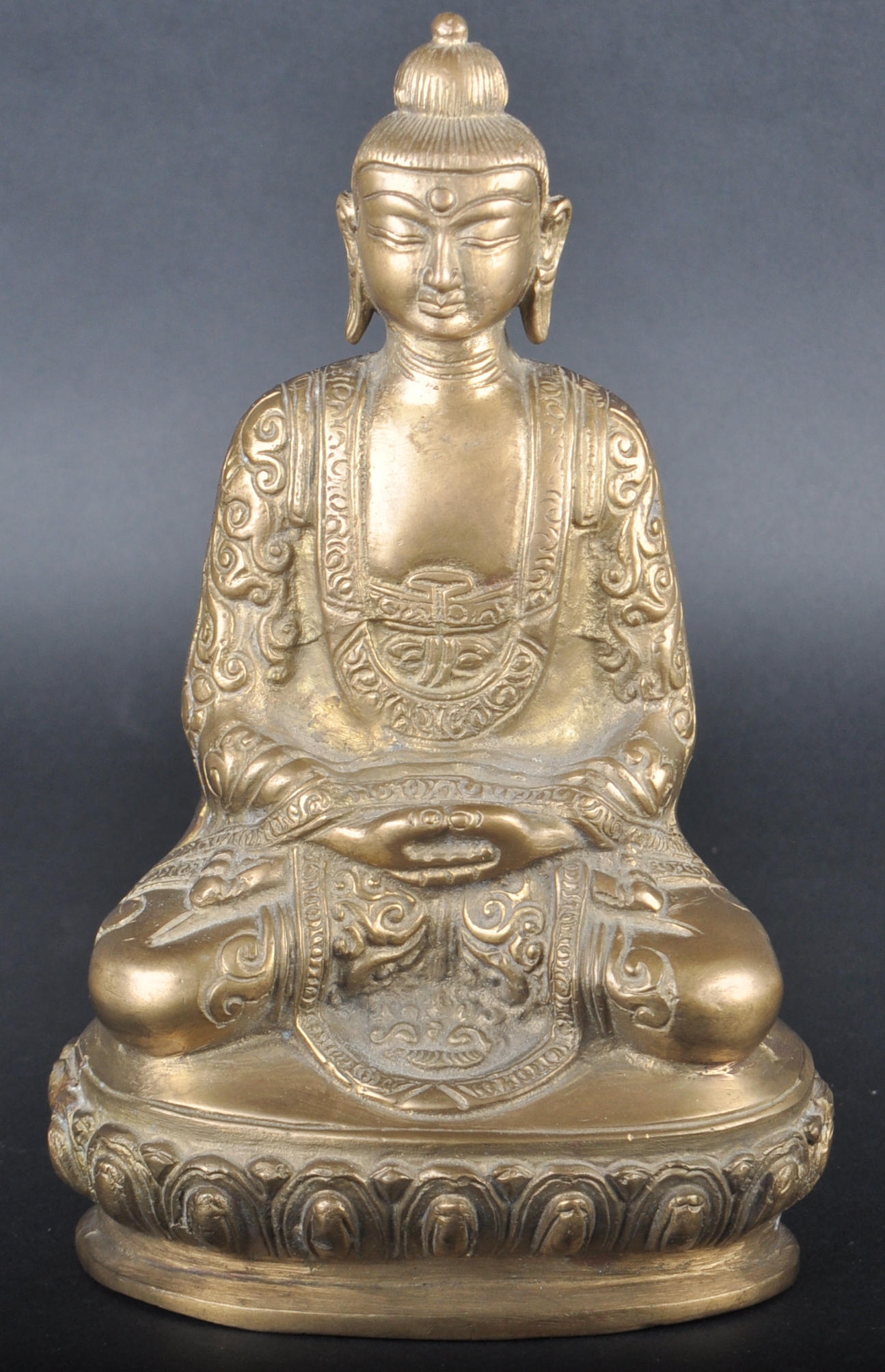 EARLY 20TH CENTURY CHINESE BRONZE BUDDHA