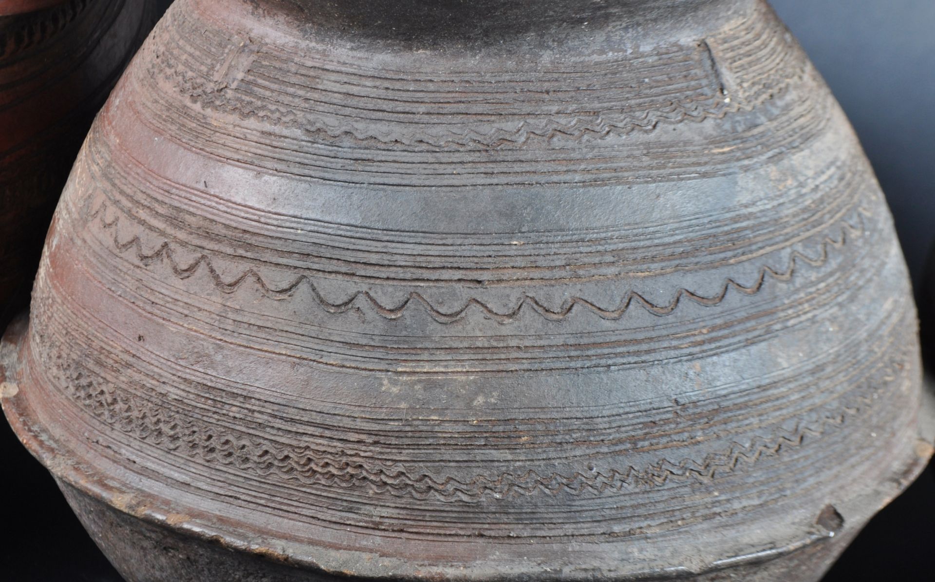 COLLECTION OF AFRICAN TRIBAL STORAGE POTS - Image 8 of 10