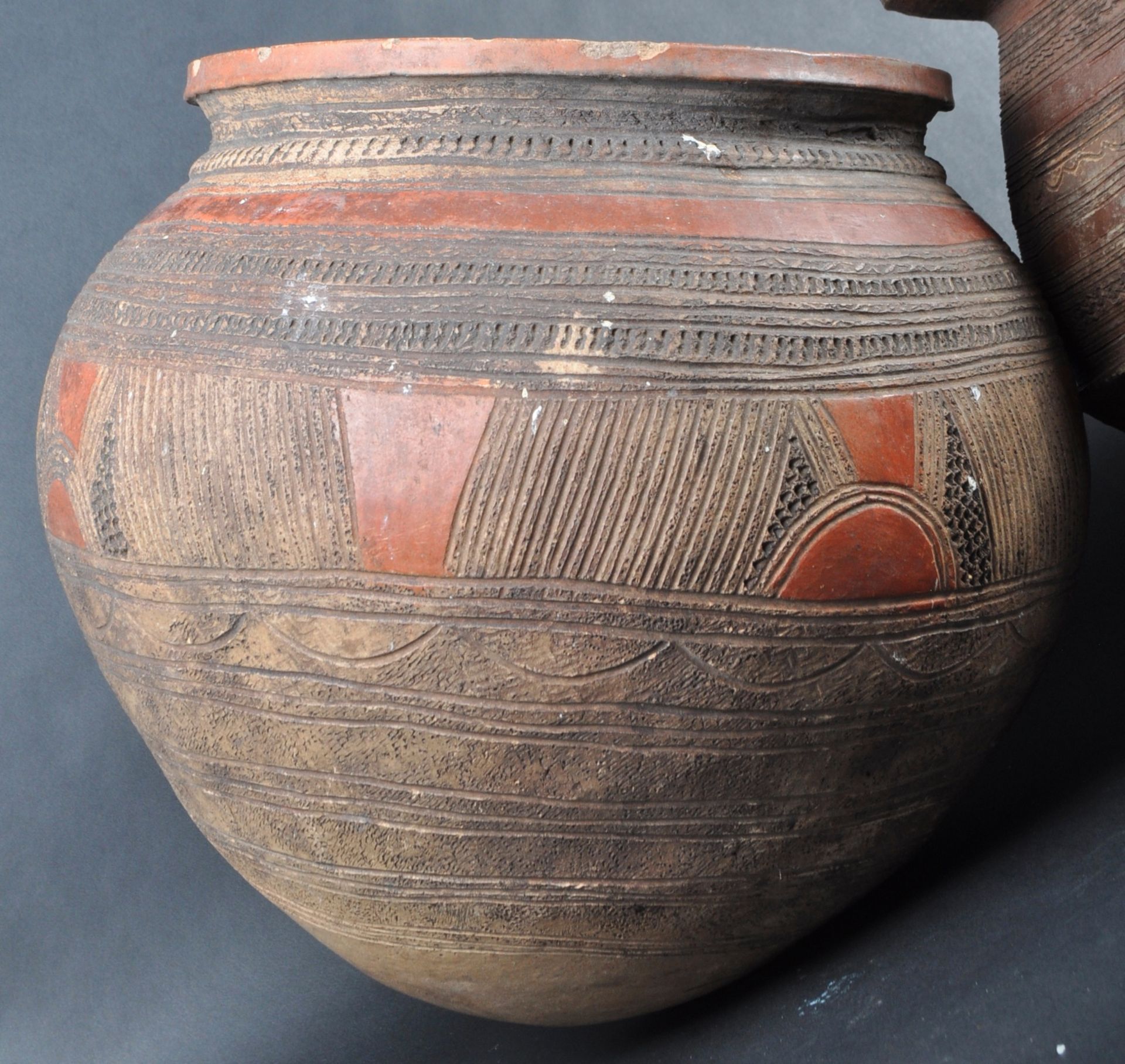 COLLECTION OF AFRICAN TRIBAL STORAGE POTS - Image 4 of 10