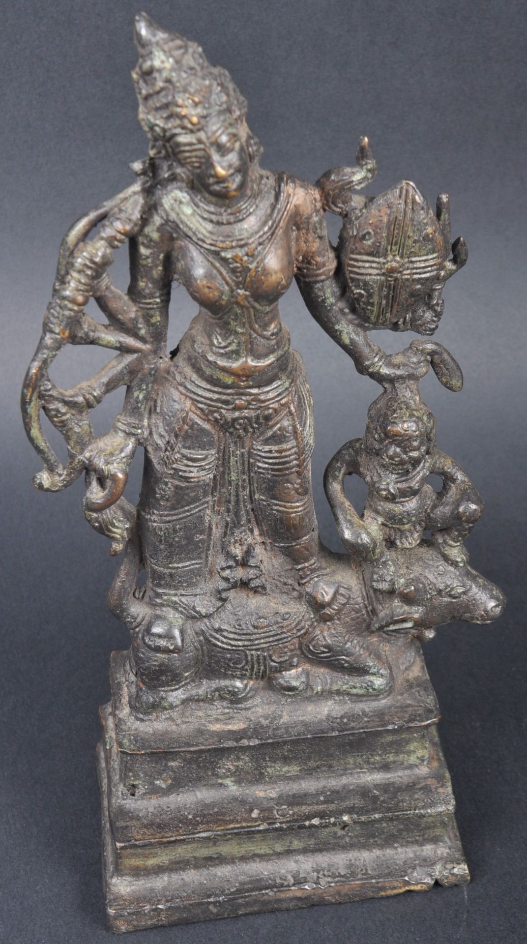 20TH CENTURY INDIAN HINDU MAHAKALI ON COW LORD BRONZE - Bild 2 aus 9