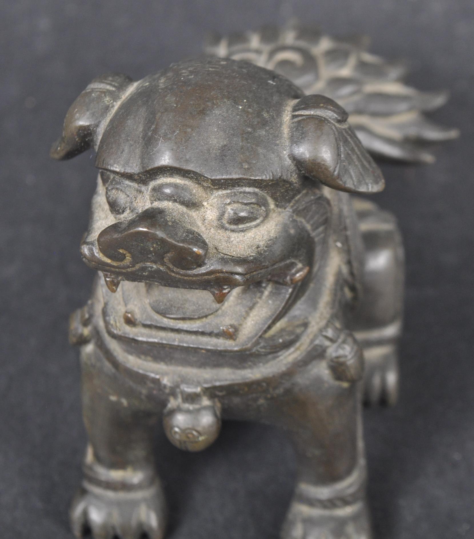 EARLY 20TH CENTURY CHINESE BRONZE FOO DOG - Image 6 of 7