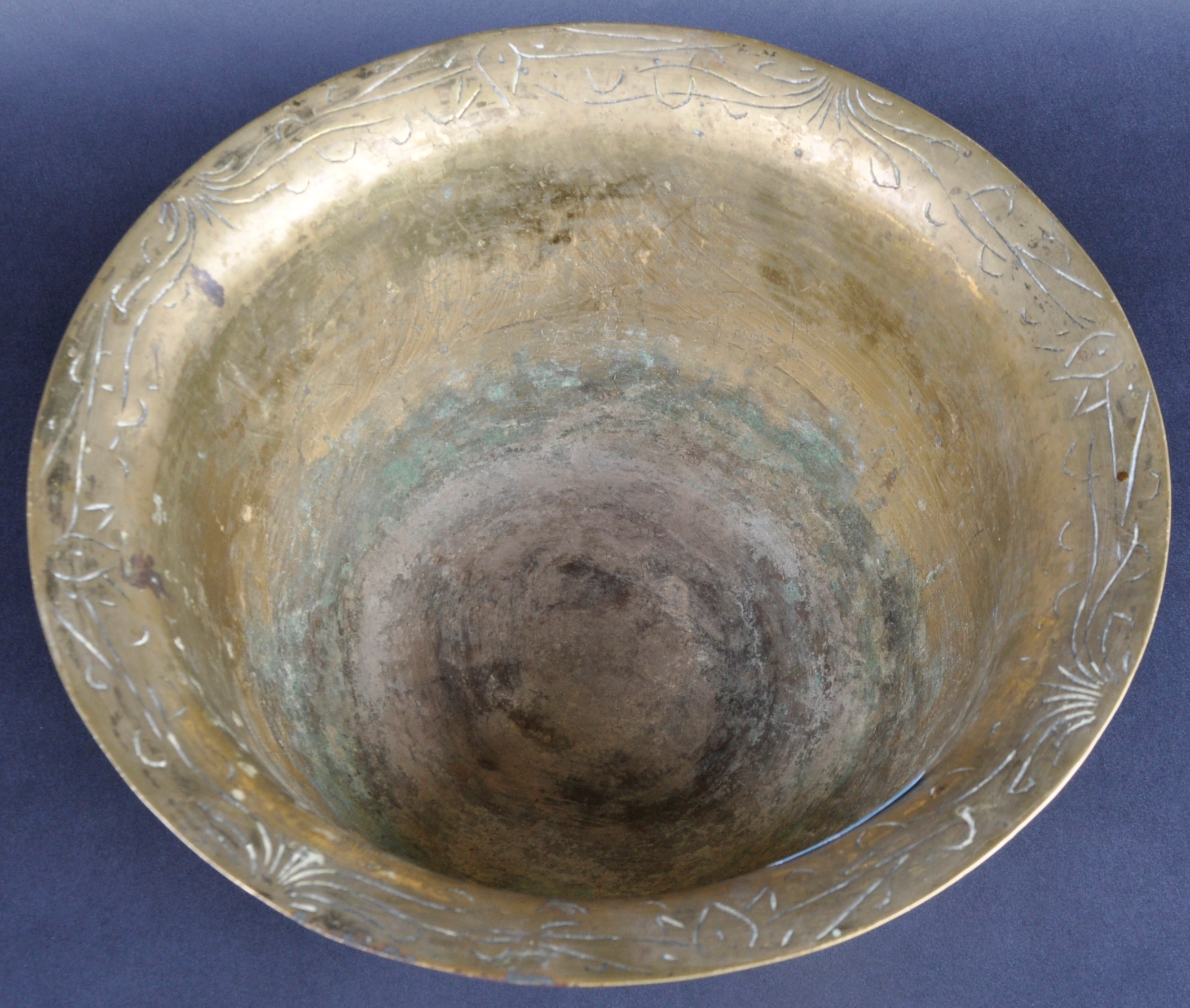 LARGE & HEAVY CHINESE BRONZE PRAYER BOWL - Image 3 of 7