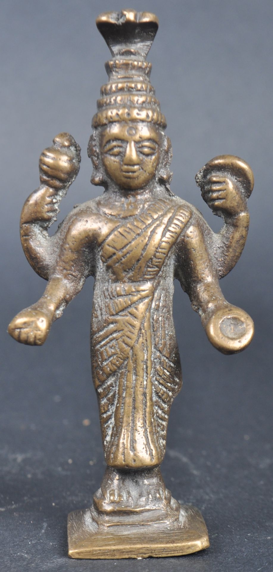 THREE INDIAN HINDU BRONZE FIGURINES - Image 7 of 8