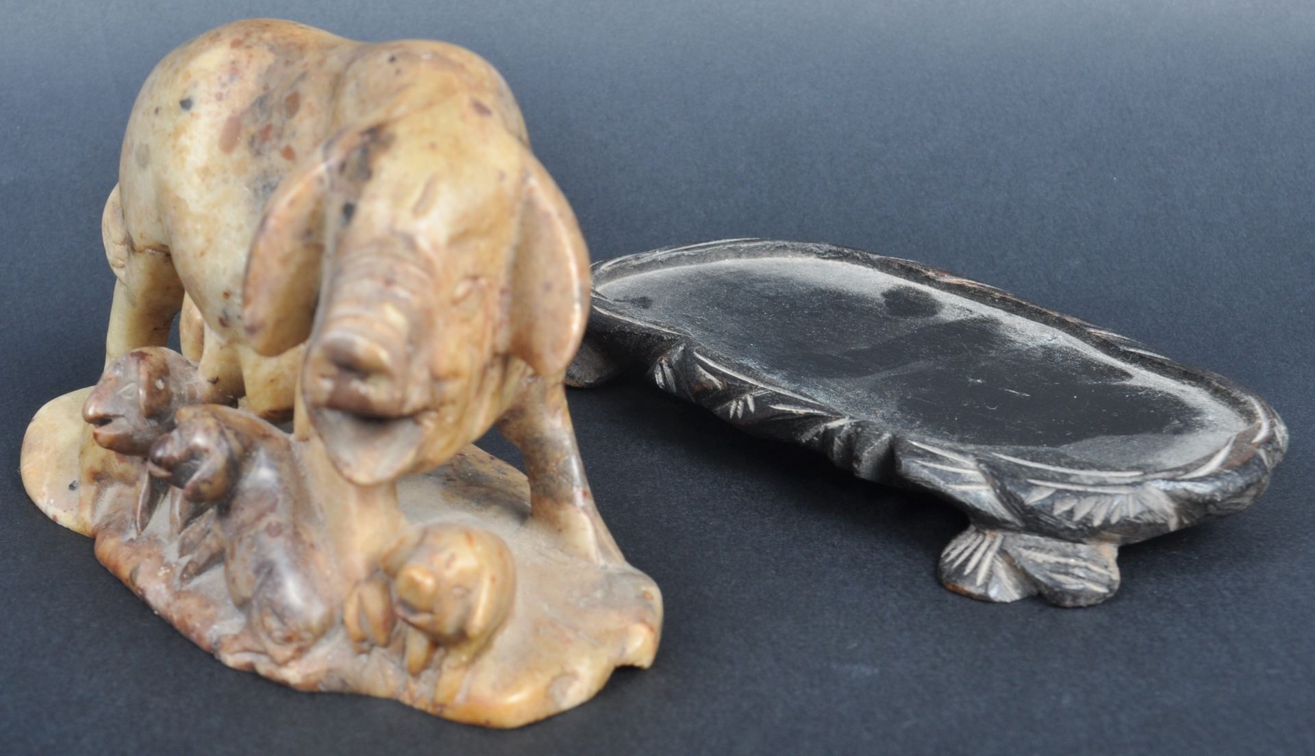 19TH CENTURY CHINESE HAND CARVED SOAPSTONE SOW - Image 7 of 7
