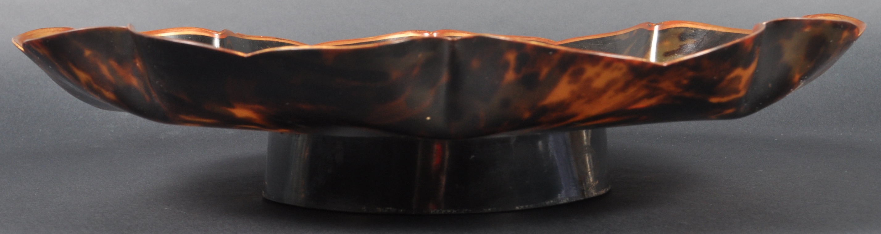 19TH CENTURY CHINESE TORTOISE SHELL CENTERPIECE CHARGER - Image 2 of 8