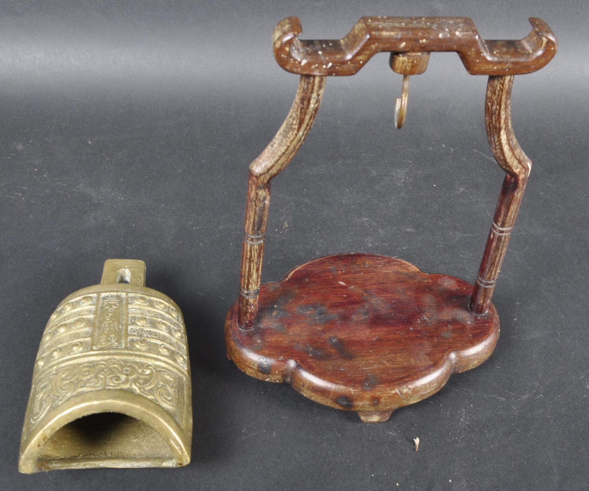 EARLY 20TH CENTURY CHINESE ARCHAIC BRONZE TEMPLE BELL - Image 6 of 7