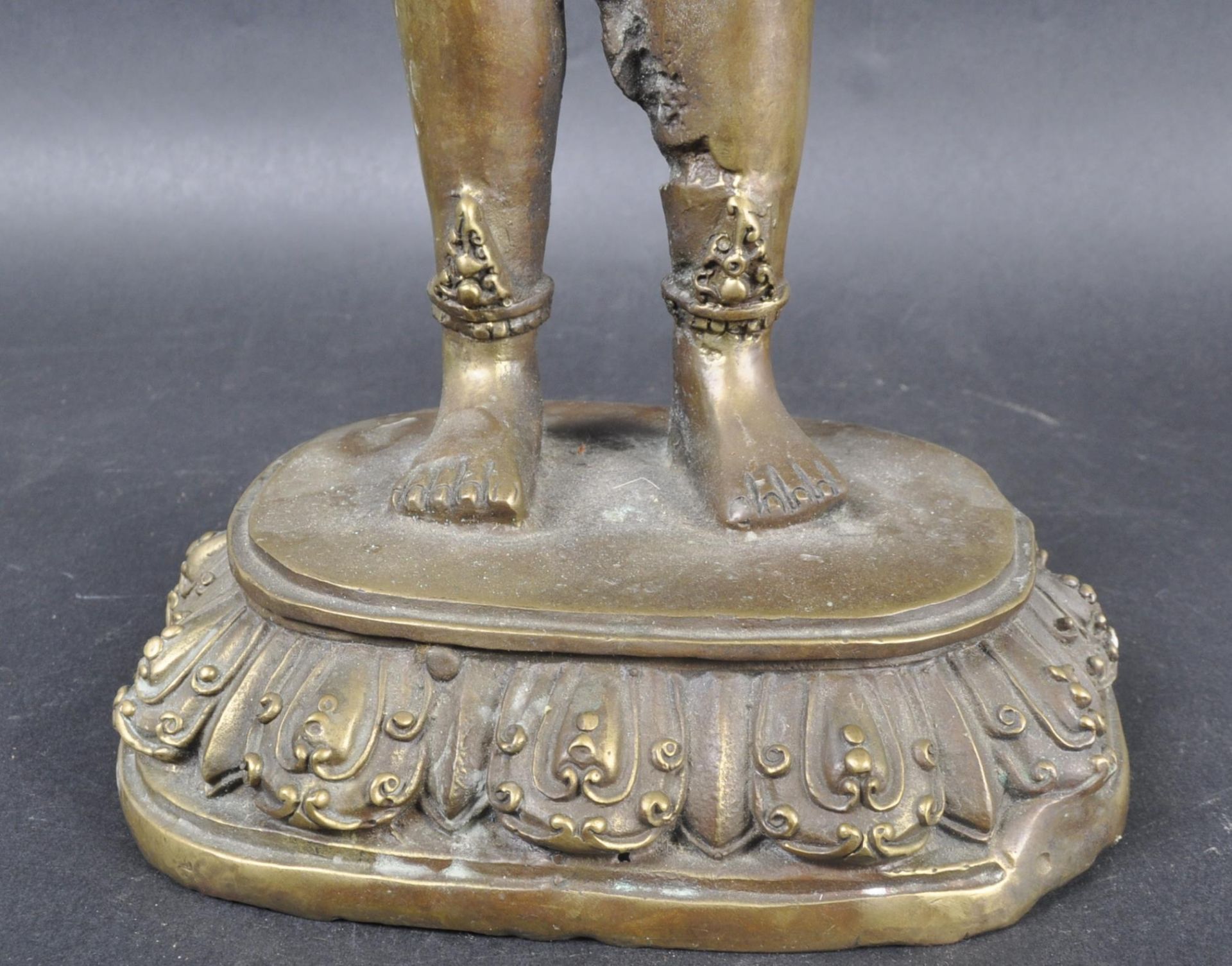 LARGE CHINESE TIBETAN BRONZE LOTUS BASE FIGURE - Image 9 of 12