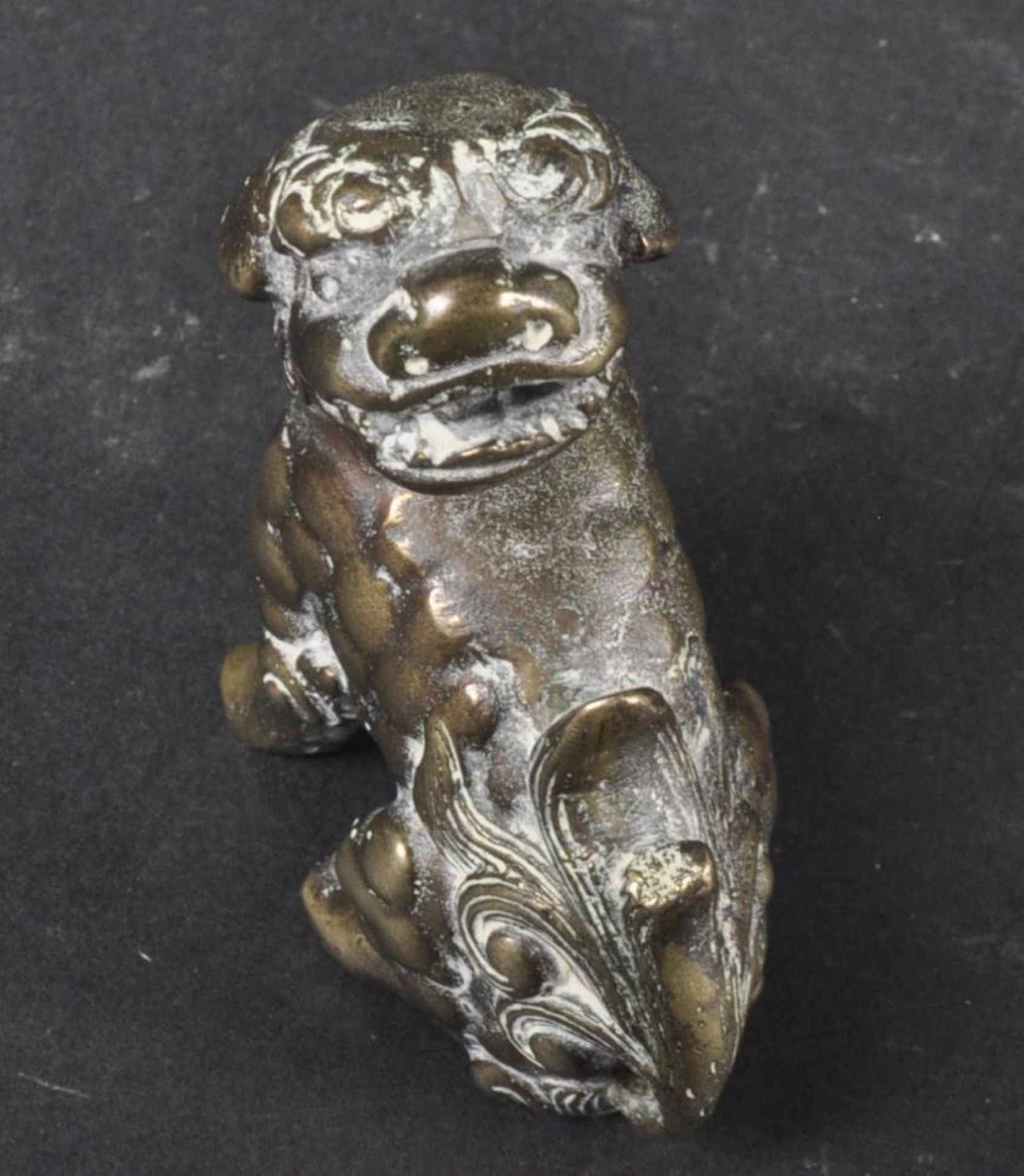 19TH CENTURY CHINESE BRONZE FOO DOG FIGURE - Image 6 of 6