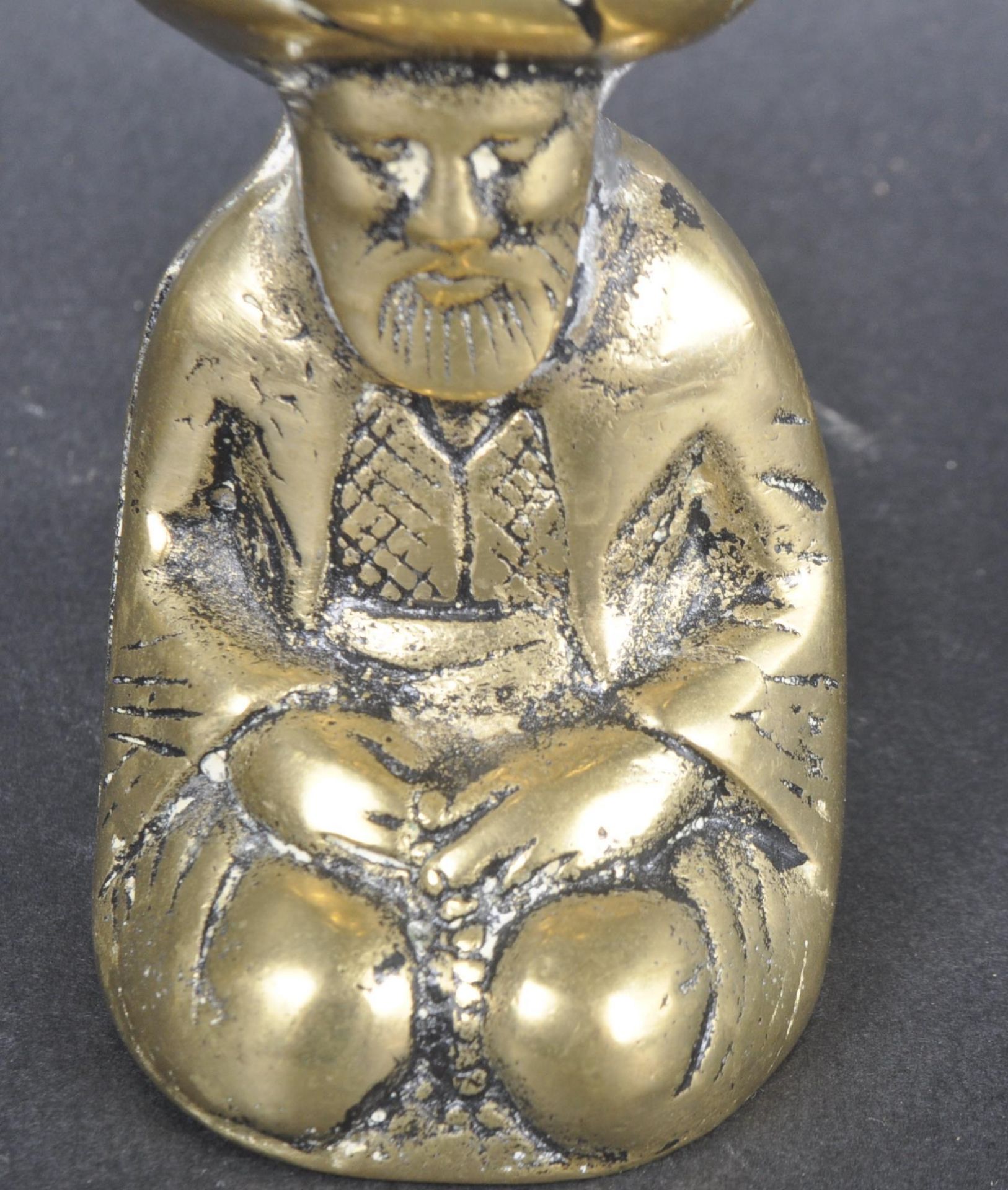 EARLY 20TH CENTURY INDIAN BRASS SAGE FIGURINE - Image 6 of 7