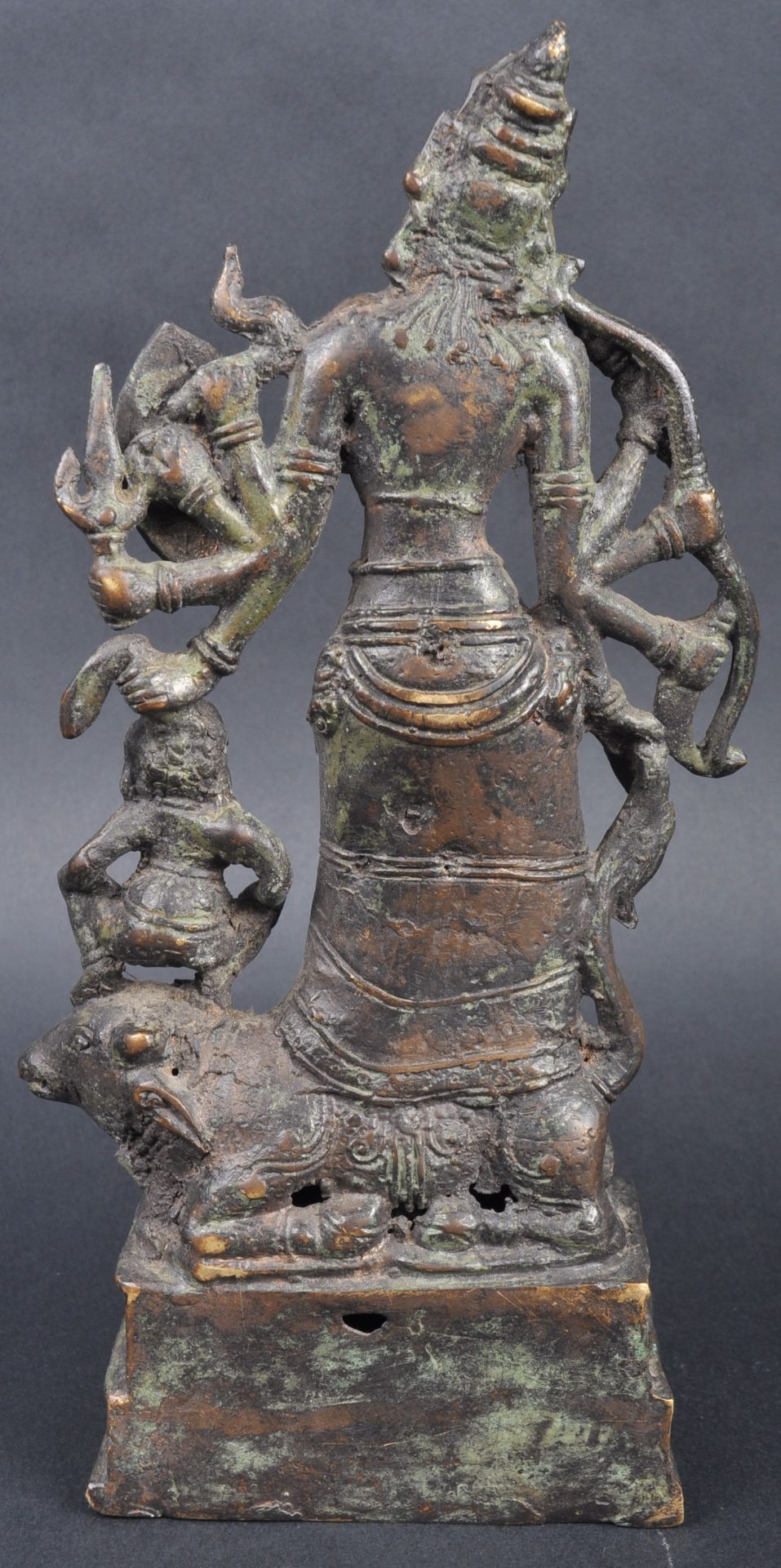 20TH CENTURY INDIAN HINDU MAHAKALI ON COW LORD BRONZE - Bild 8 aus 9