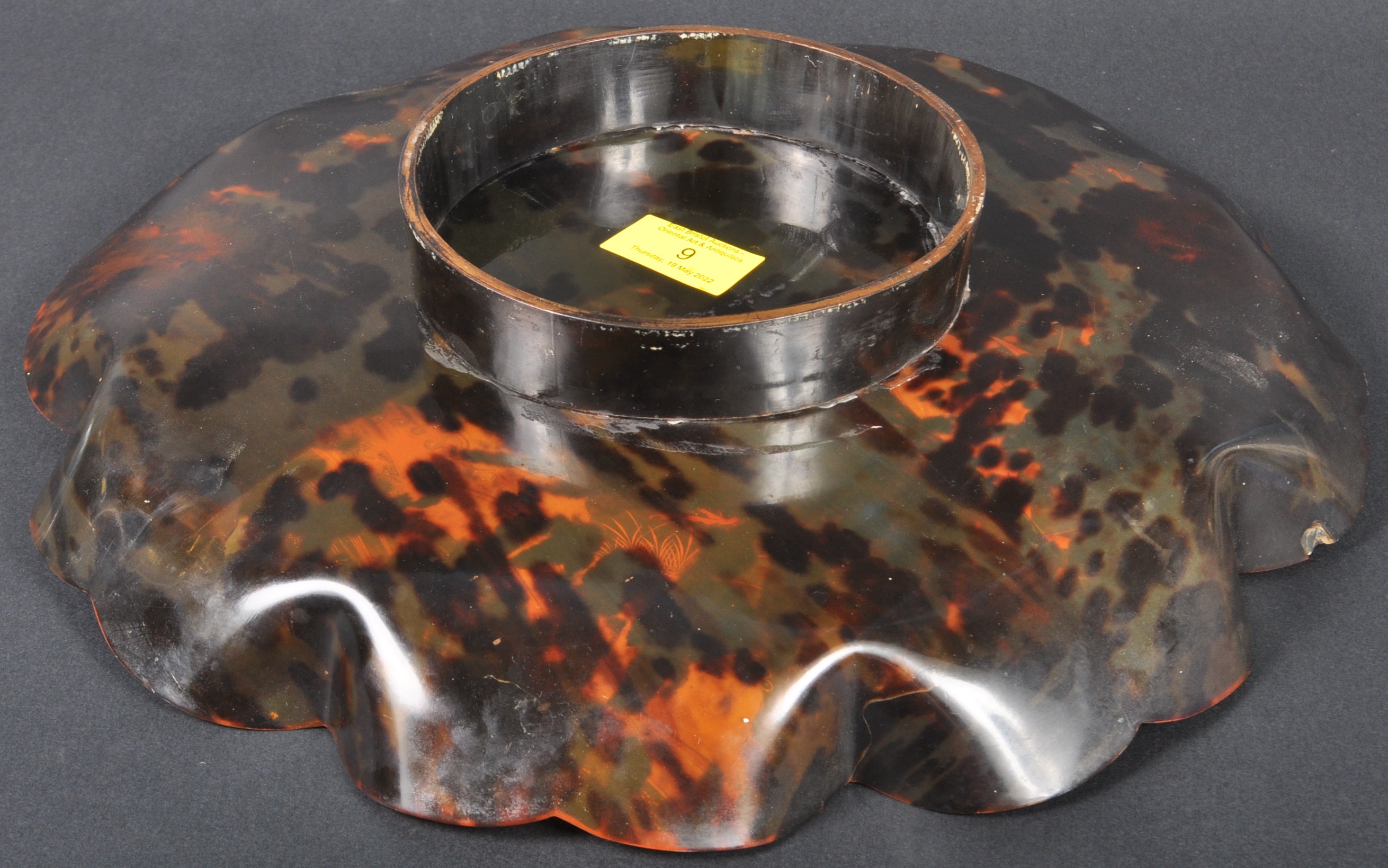 19TH CENTURY CHINESE TORTOISE SHELL CENTERPIECE CHARGER - Image 8 of 8