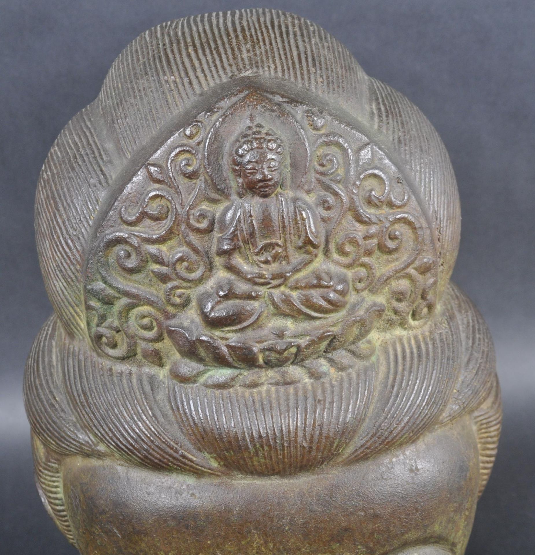 LARGE 19TH CENTURY CHINESE BRONZE GUANYIN BUST - Image 6 of 11