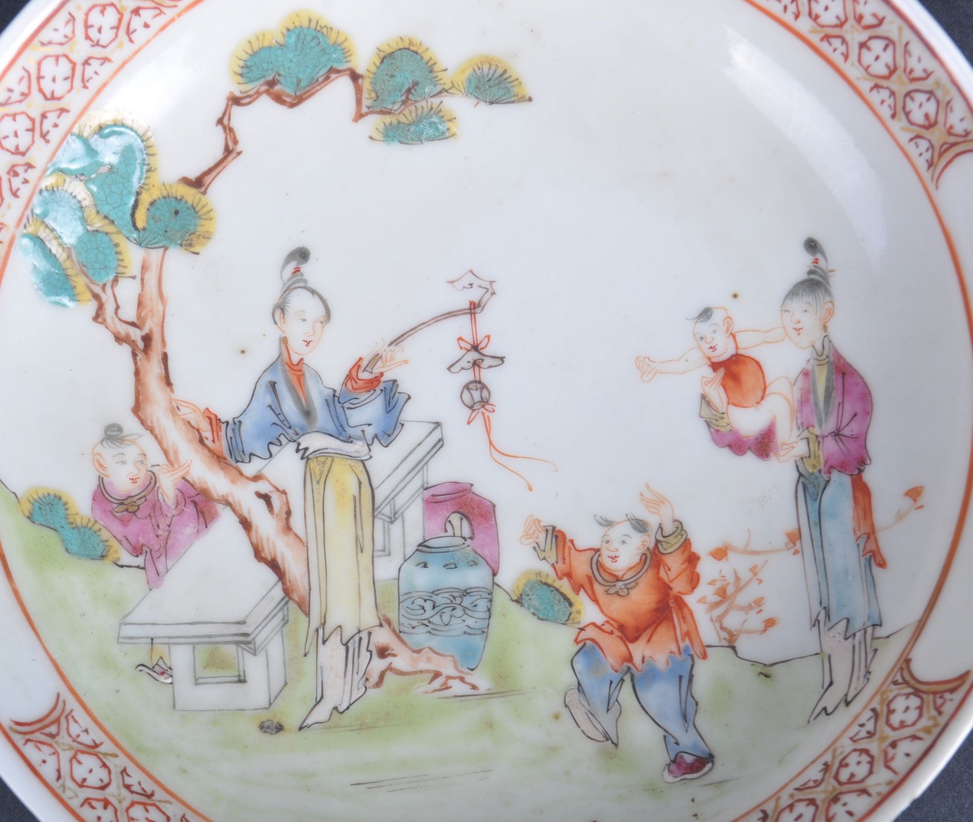 18TH CENTURY CHINESE PORCELAIN TEACUP & SAUCER - Image 3 of 7