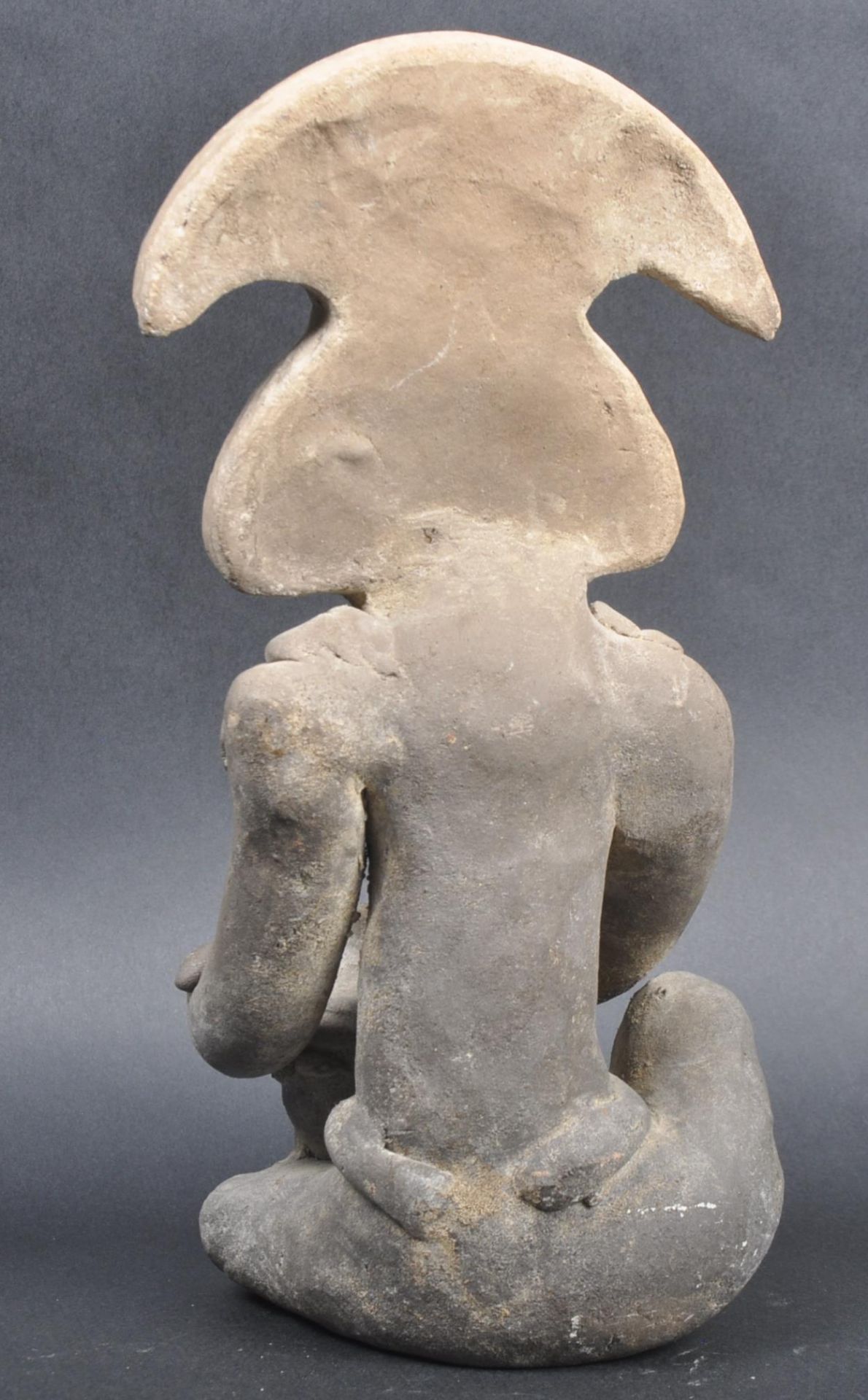 PRE COLUMBIAN AZTEC FIGURE WITH POT - Image 3 of 8