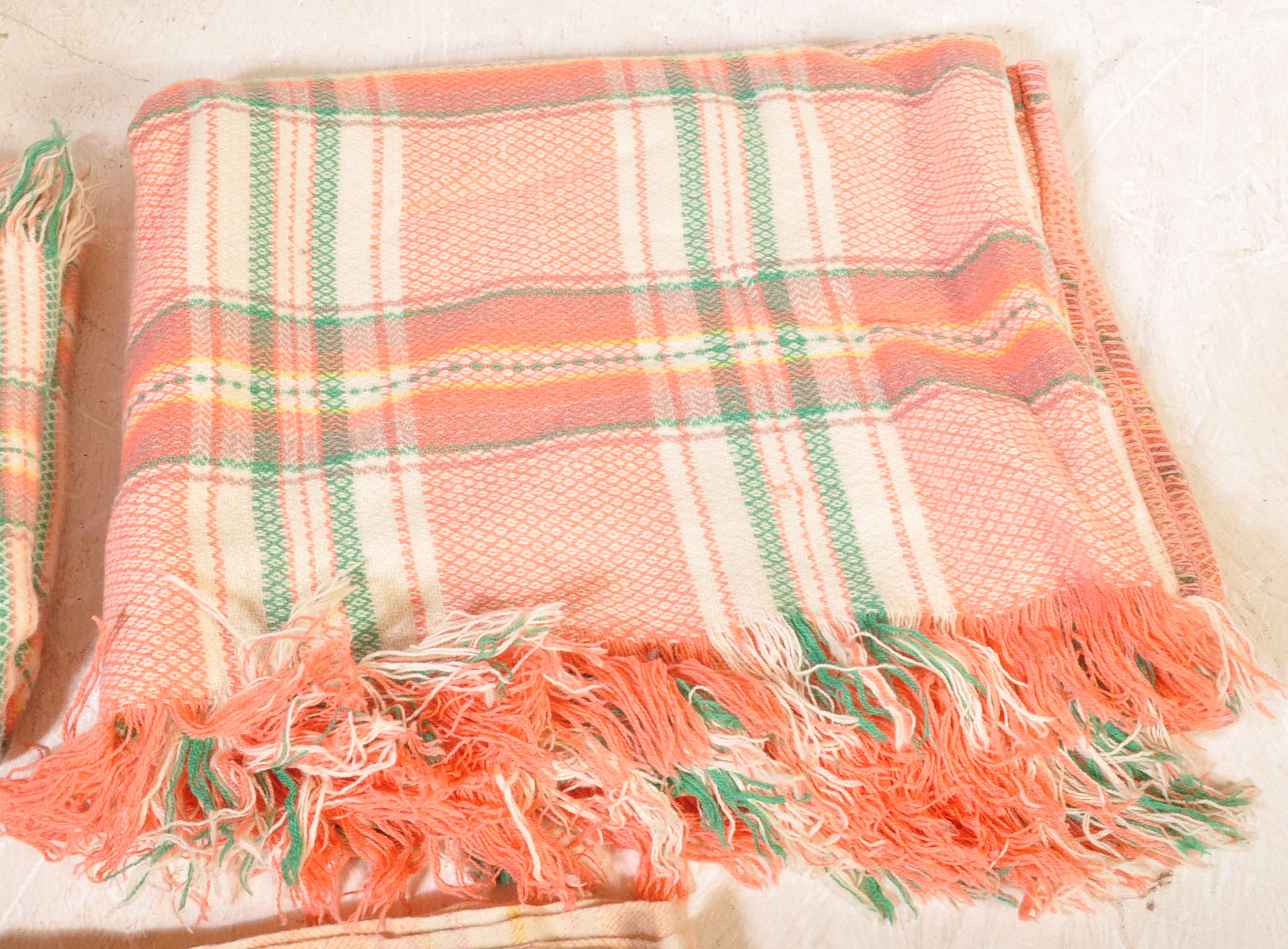THREE LARGE 20TH CENTURY WOVEN WELSH BLANKETS - Image 3 of 4