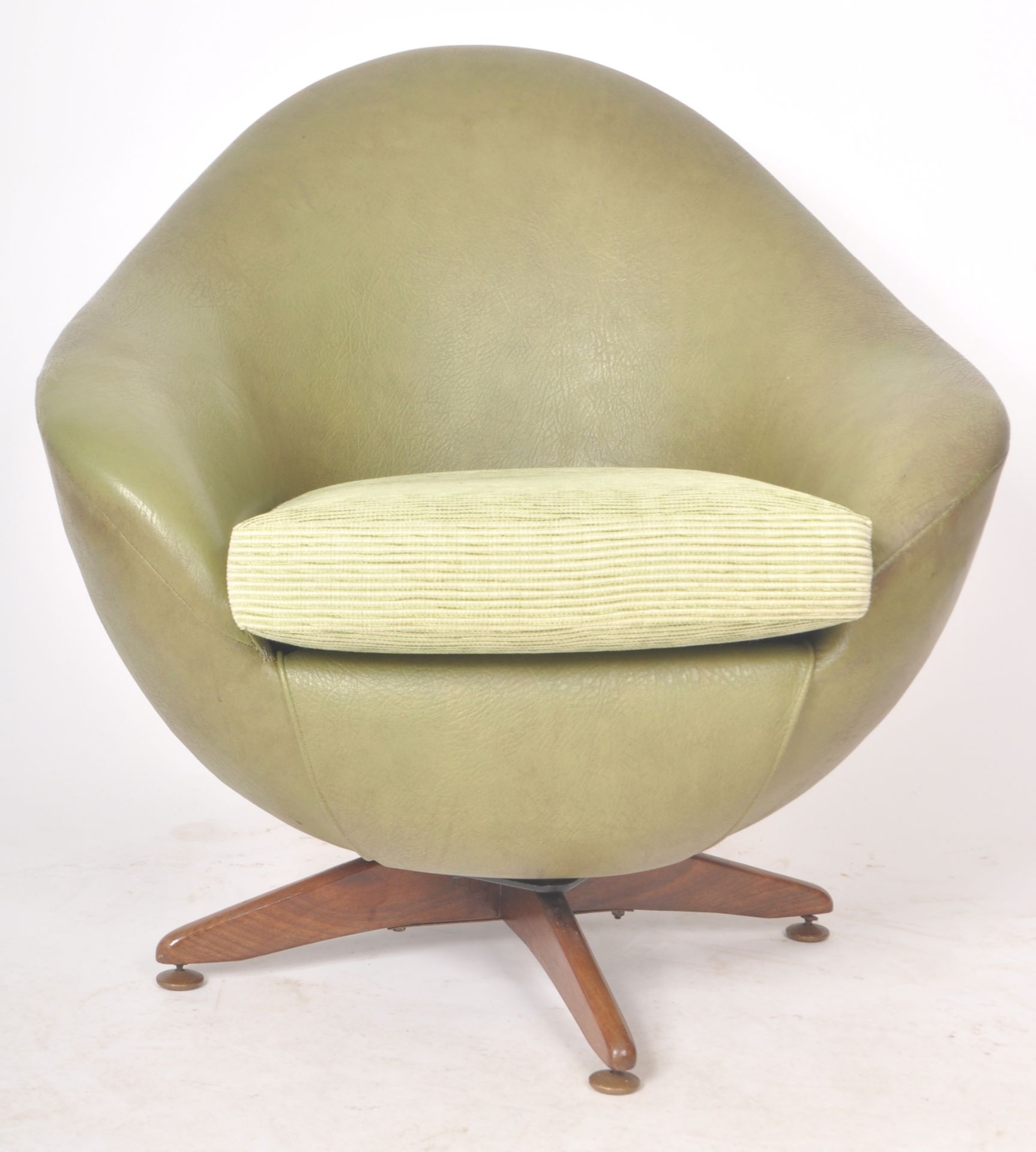 RETRO MID CENTURY FAUX GREEN LEATHER SWIVEL EGG CHAIR