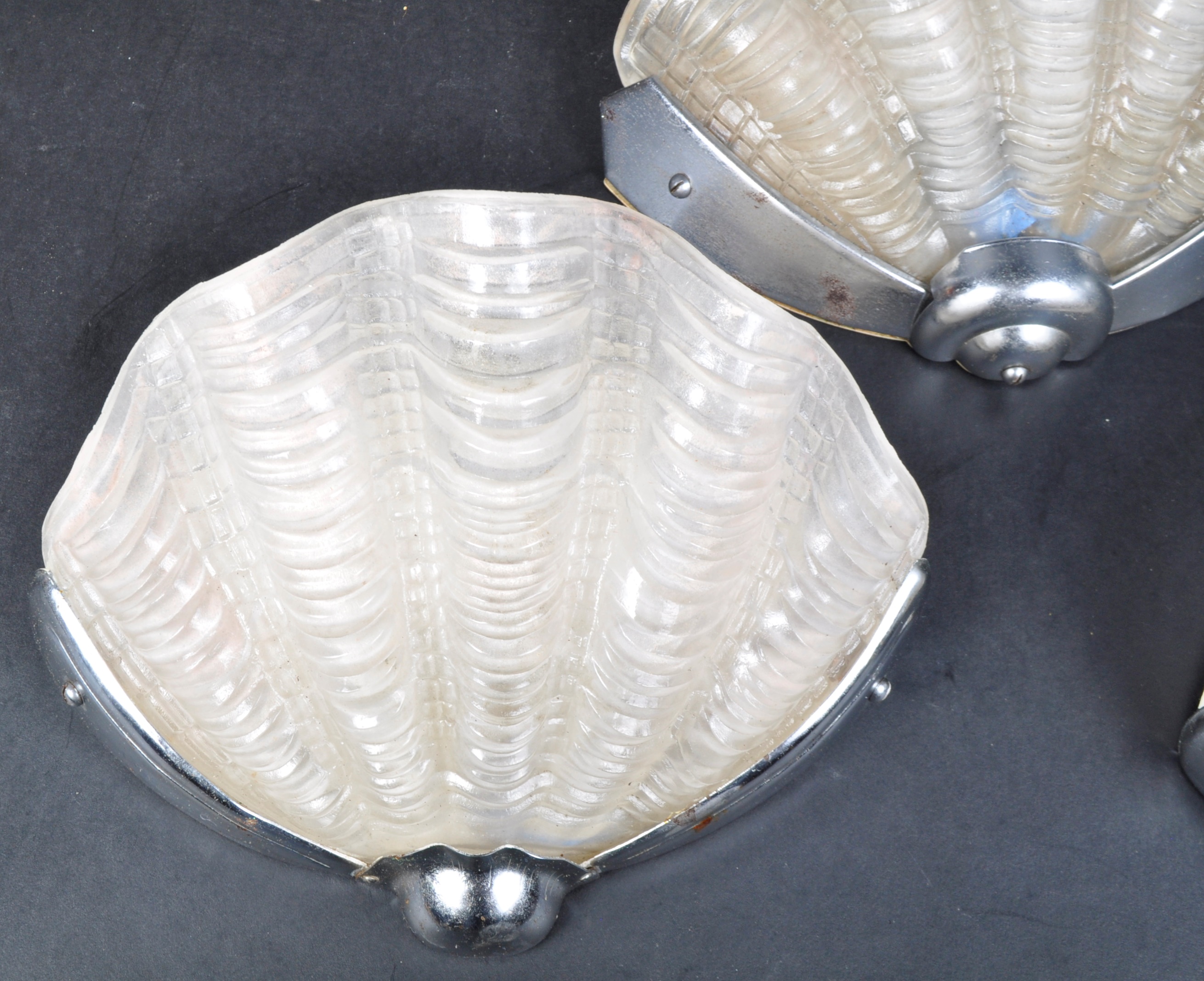 MATCHING SET OF THREE ART DECO CLAM SHELL WALL SCONCES - Image 2 of 6