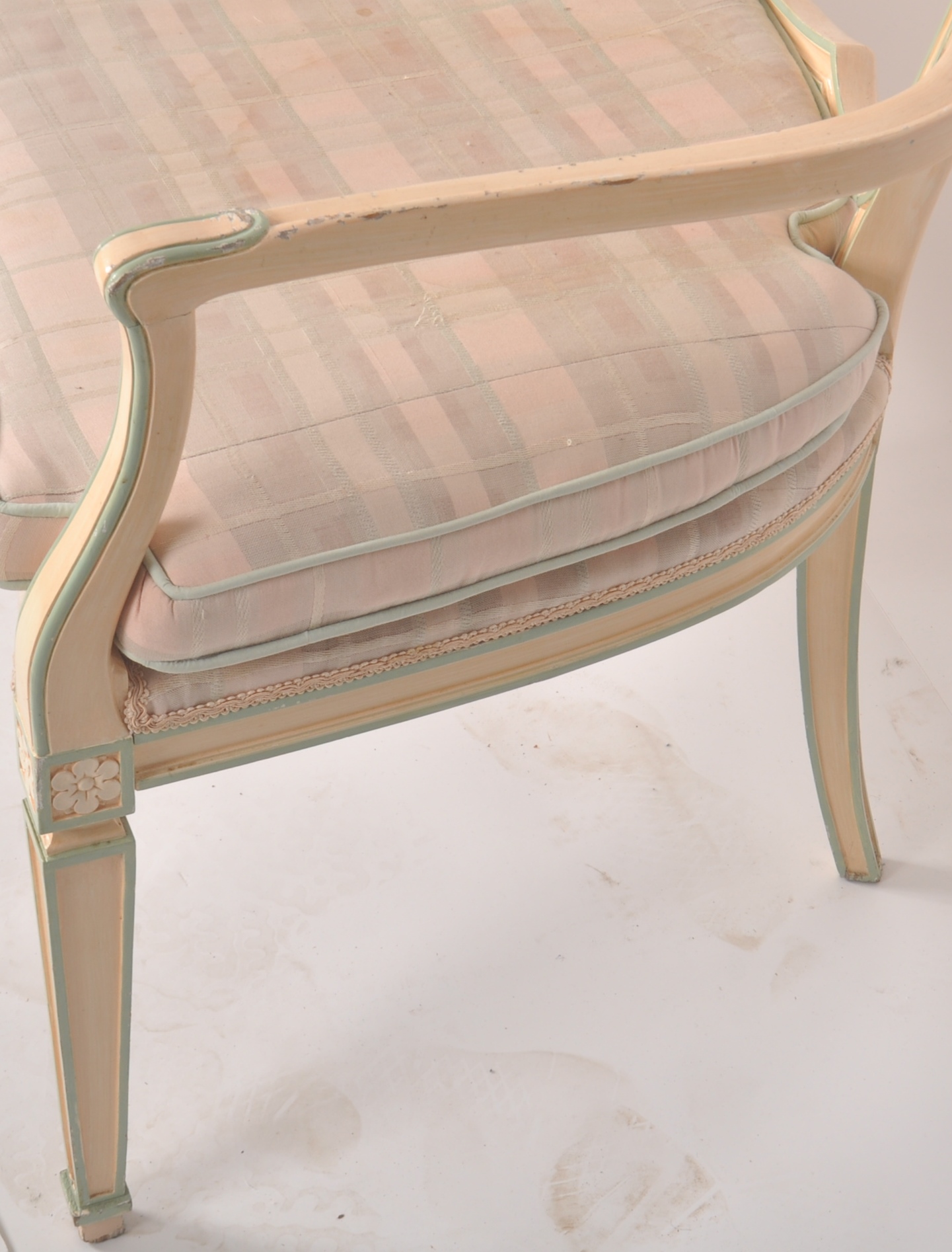 MID CENTURY FRENCH INFLUENCED TWO SEATER SALON SOFA - Image 7 of 7