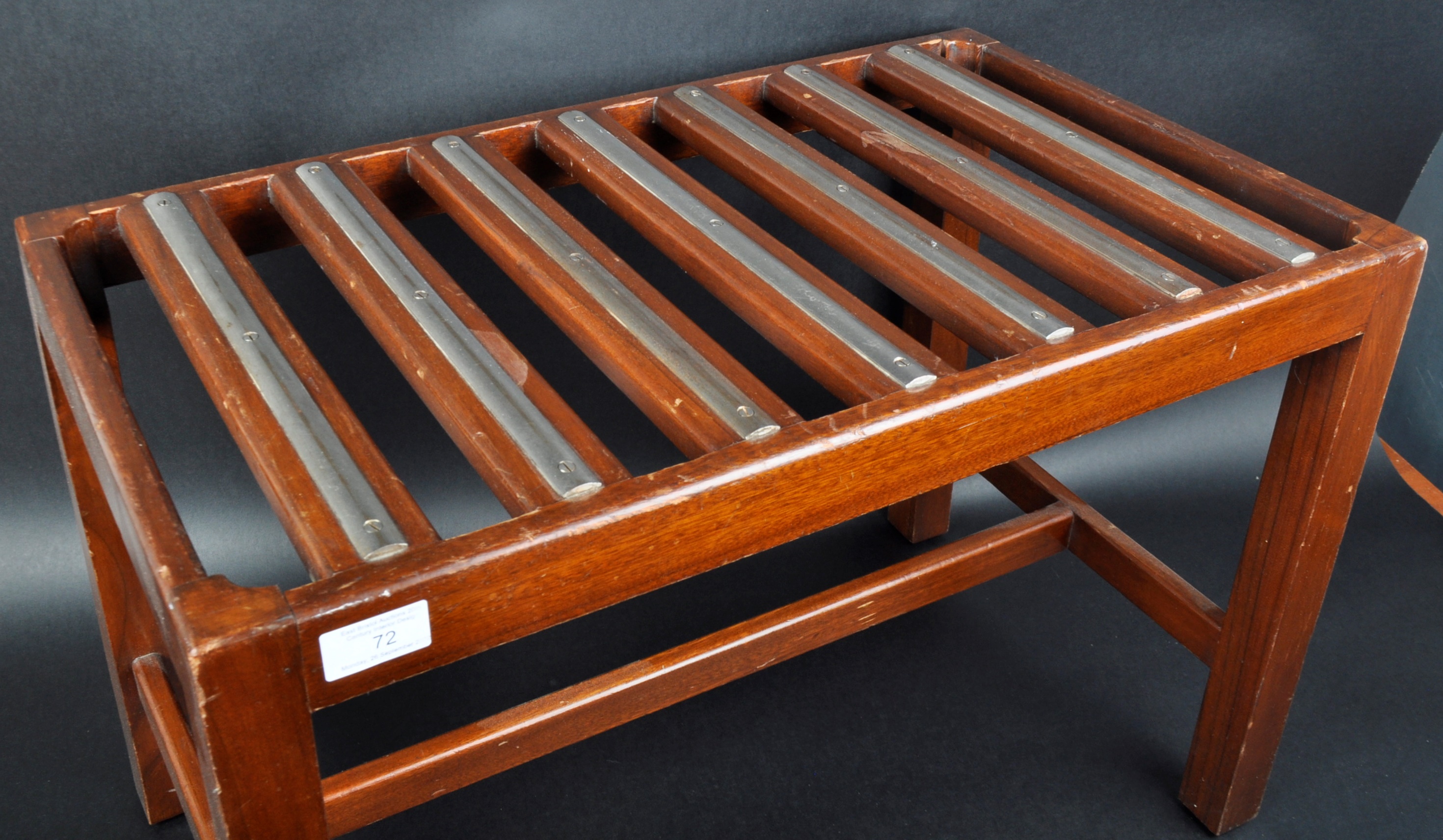 19TH CENTURY VICTORIAN MAHOGANY LUGGAGE STAND - Image 3 of 5