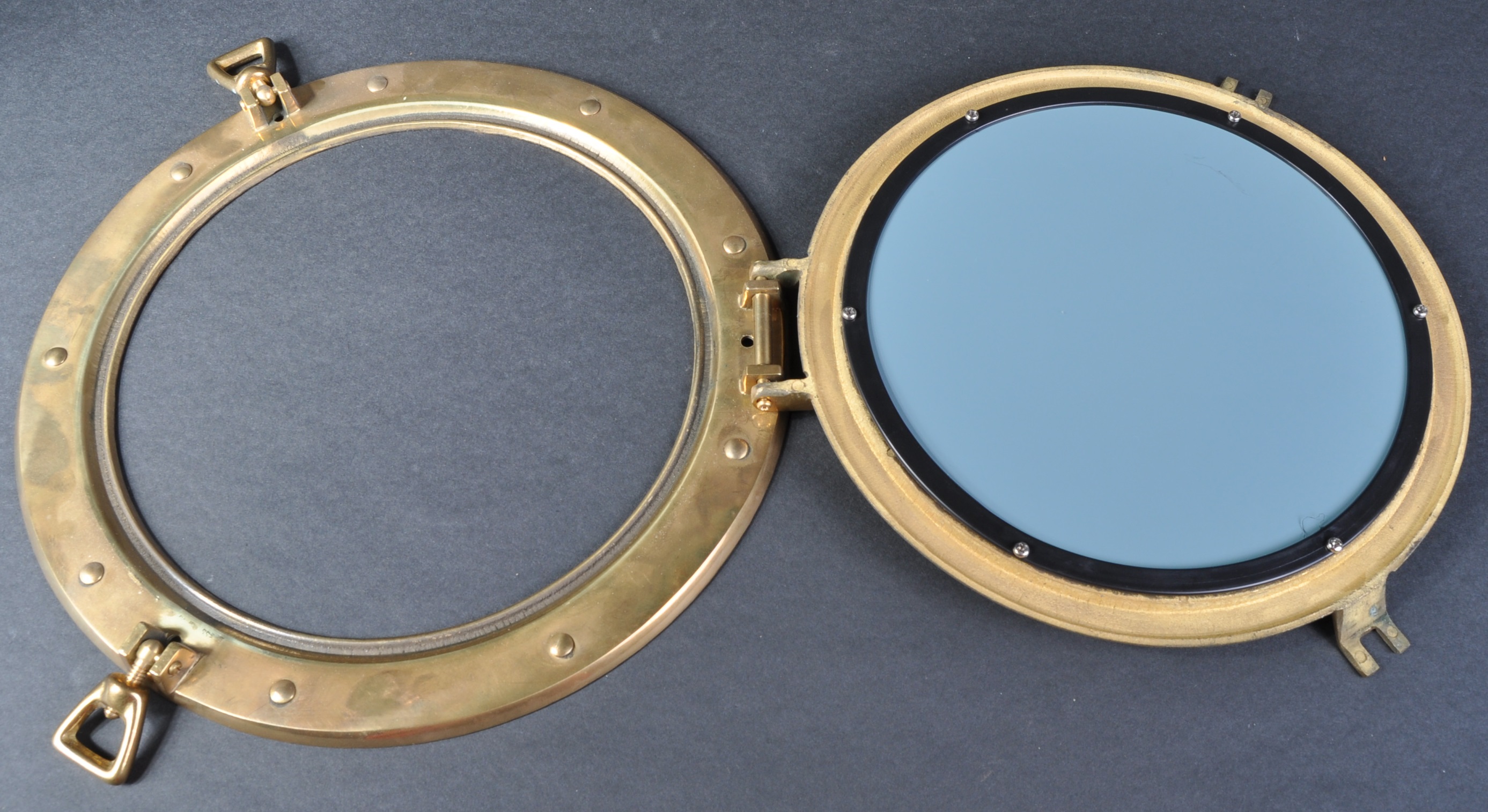 20TH CENTURY NAUTICAL SHIPS BRASS PORTHOLE MIRROR - Image 5 of 5