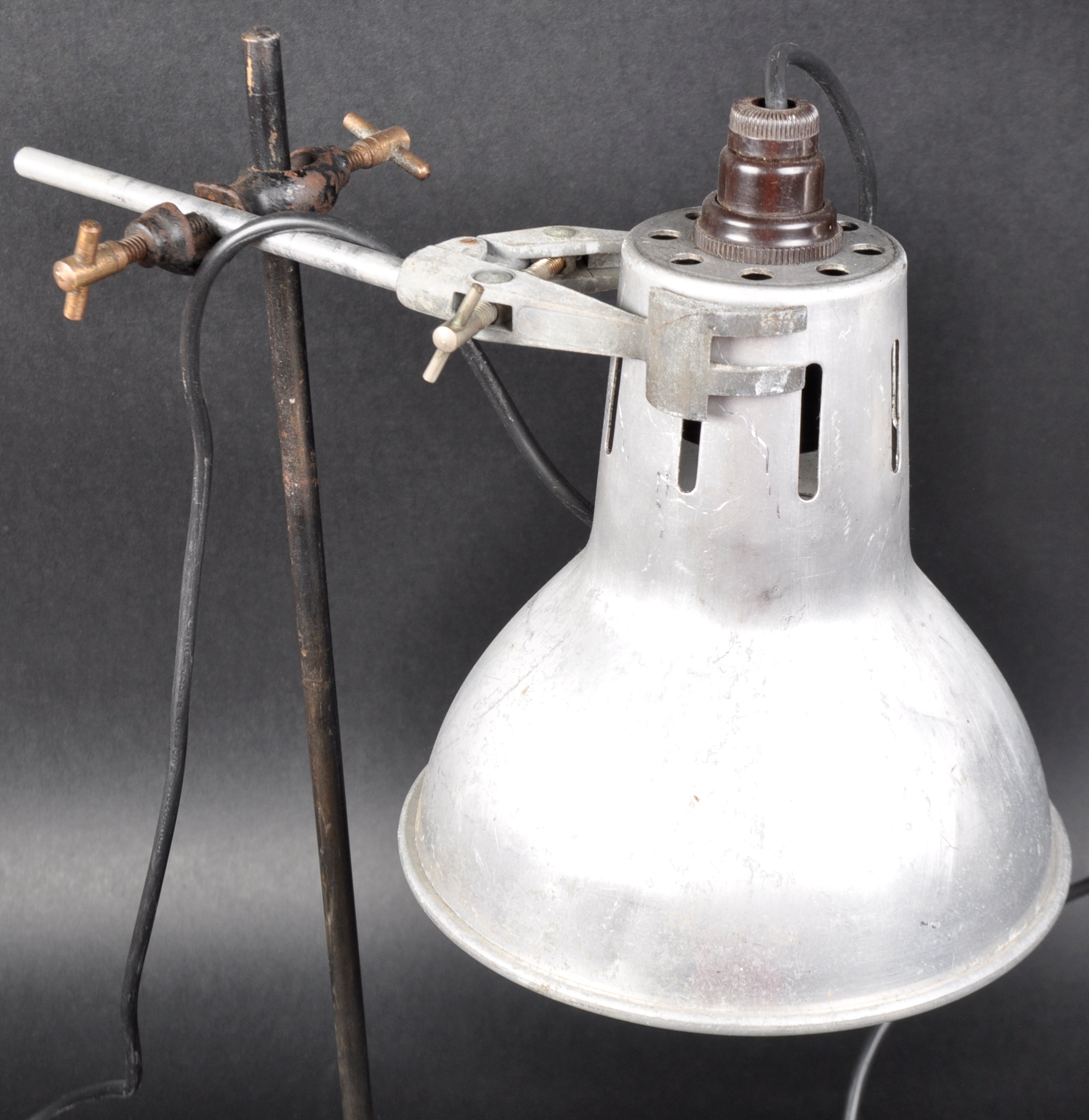 PAIR OF 20TH CENTURY INDUSTRIAL / SCIENTIFIC LAMPS - Image 3 of 6