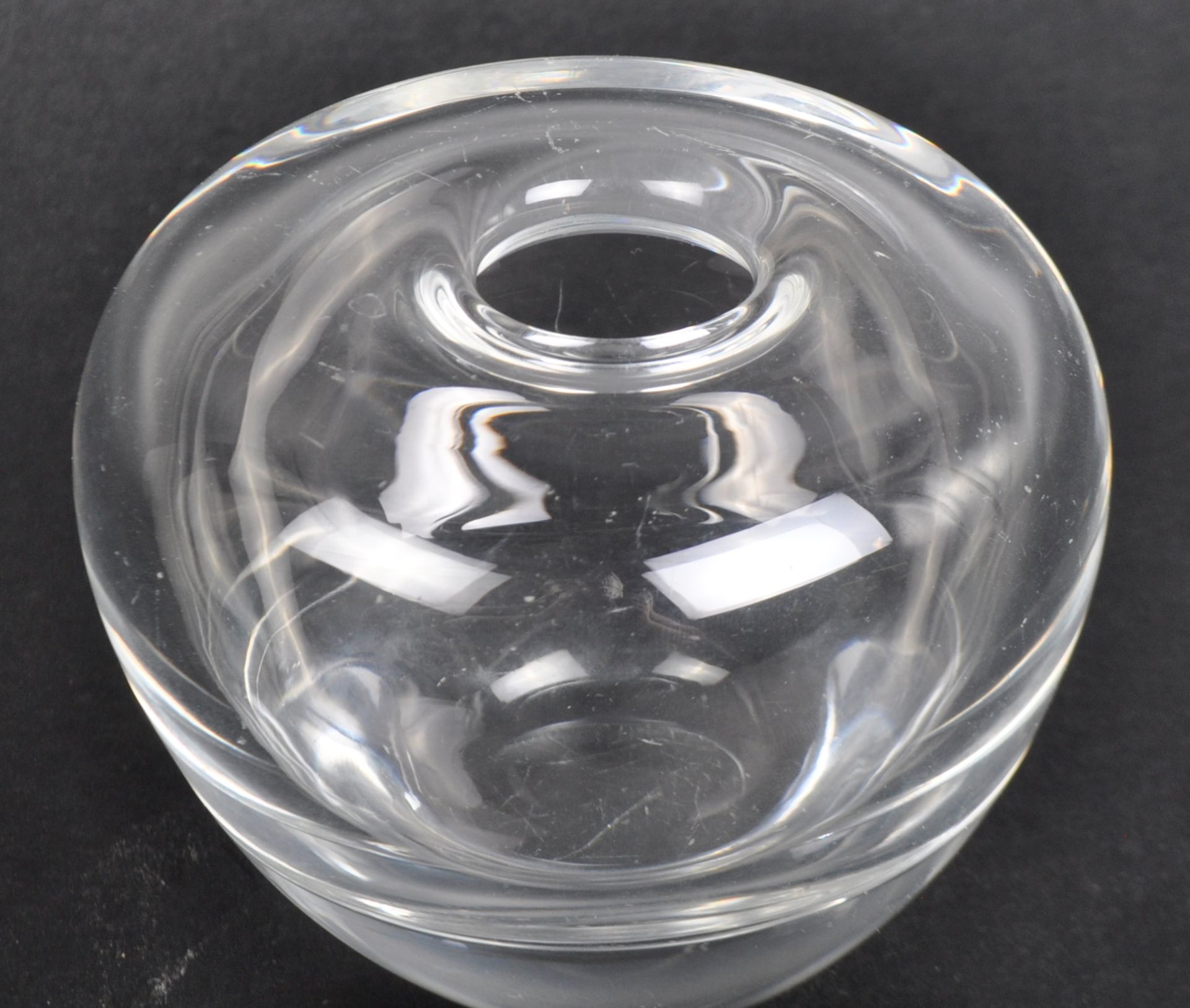 FRANK THROWER FOR DARTINGTON - RONDO CLEAR GLASS VASE - Image 2 of 5