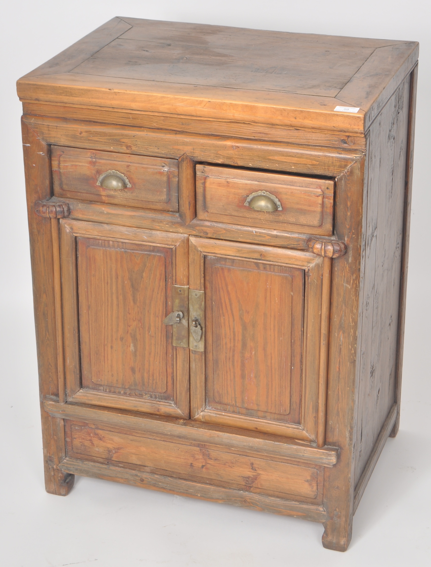 EARLY 20TH CENTURY CHINESE HARDWOOD CUPBOARD - Image 2 of 8