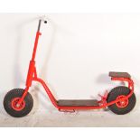 VINTAGE 20TH CENTURY CHILDREN'S SCOOTER