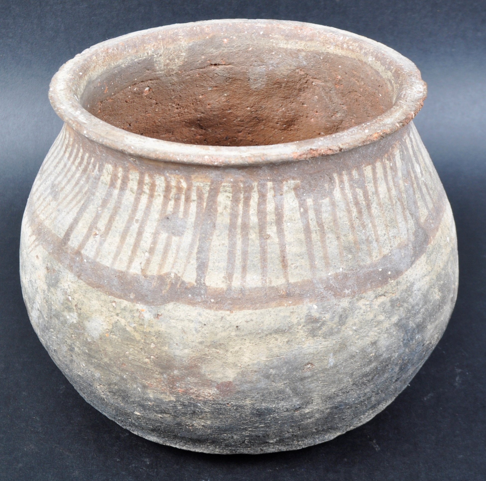 JULFAR WARE - ANTIQUE POTTERY BOWL / VASE - Image 2 of 6