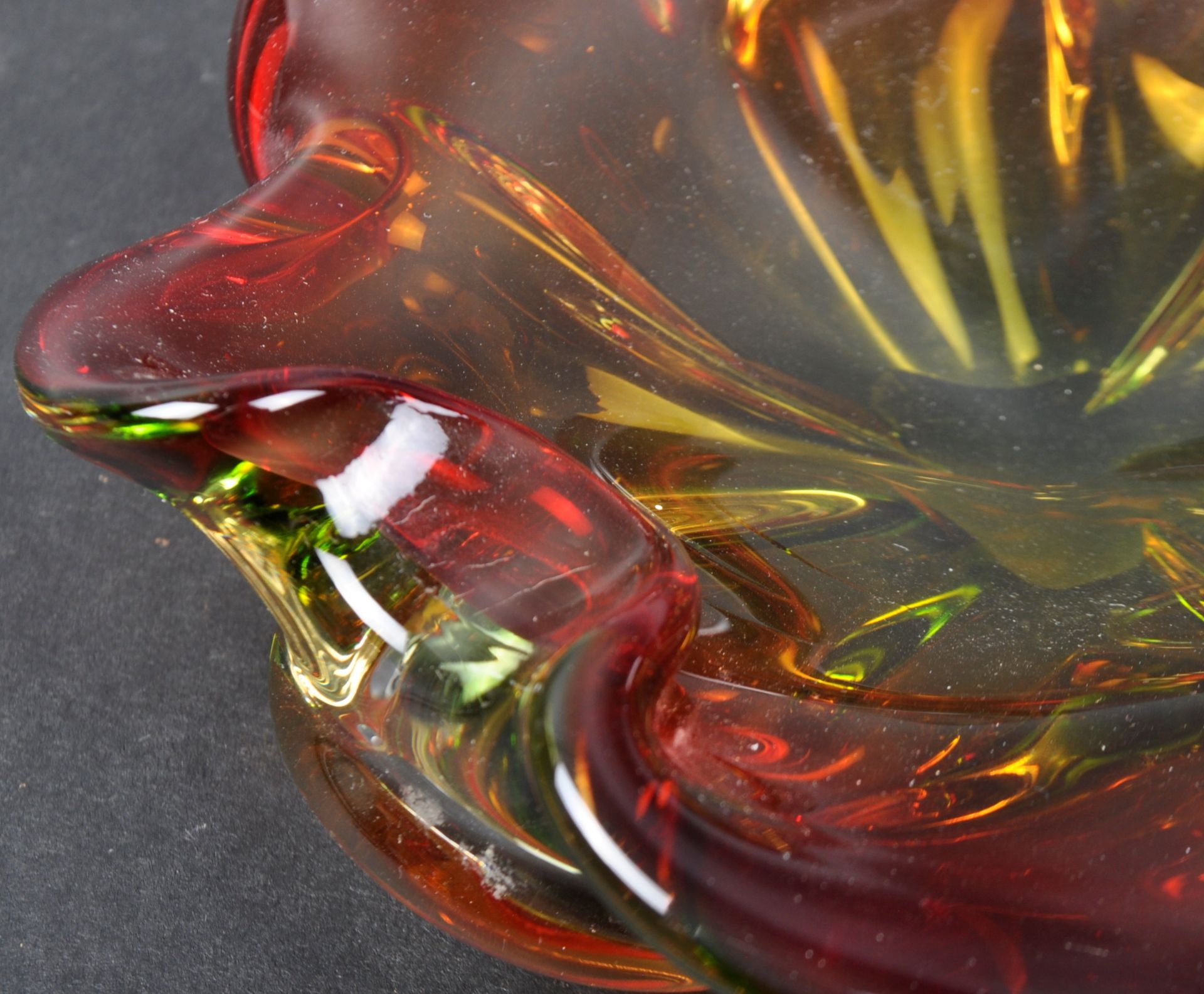 RETRO MID CENTURY ITALIAN MURANO CENTREPIECE BOWL - Image 3 of 6