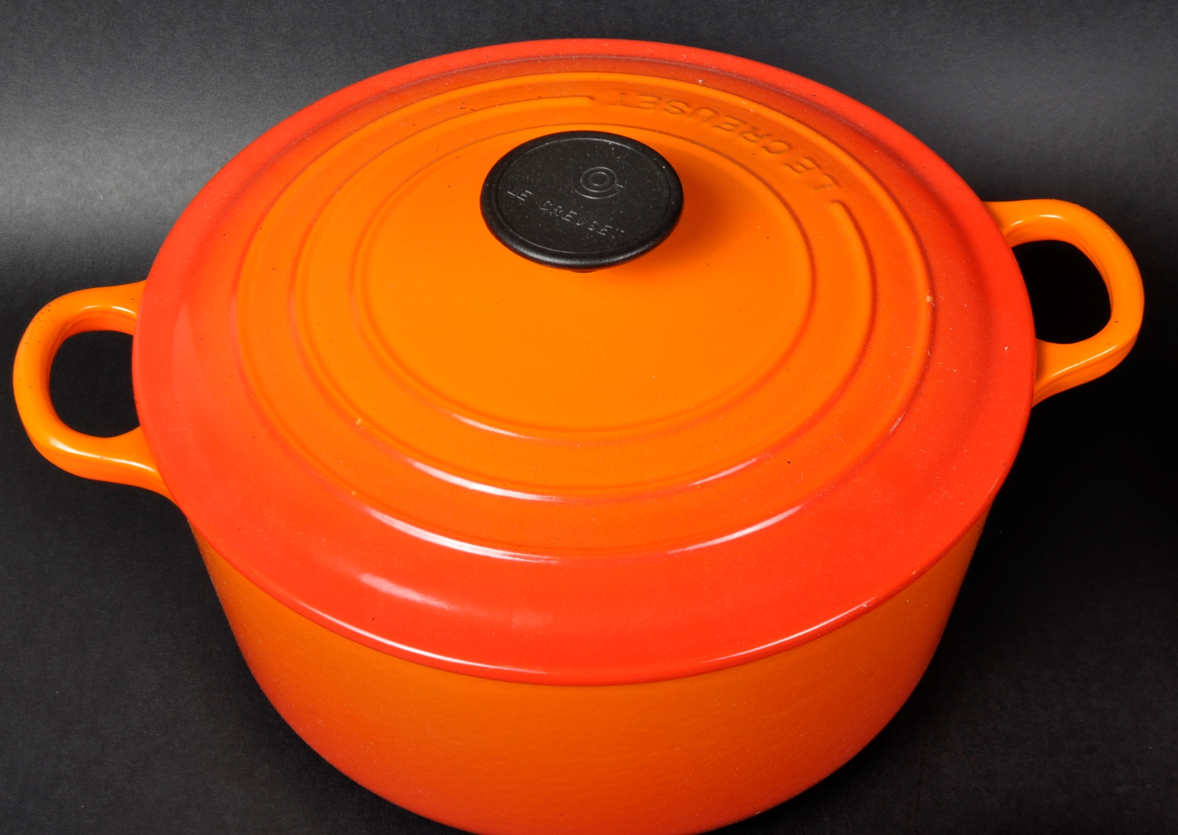 LE CREUSET - SELECTION OF CAST IRON KITCHEN COOKING UTENSILS - Image 3 of 10