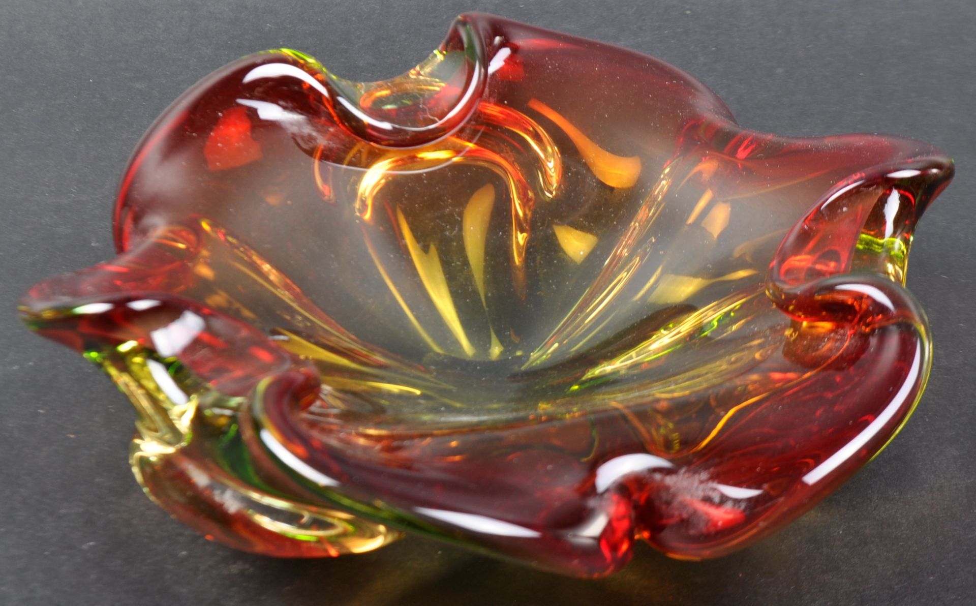 RETRO MID CENTURY ITALIAN MURANO CENTREPIECE BOWL