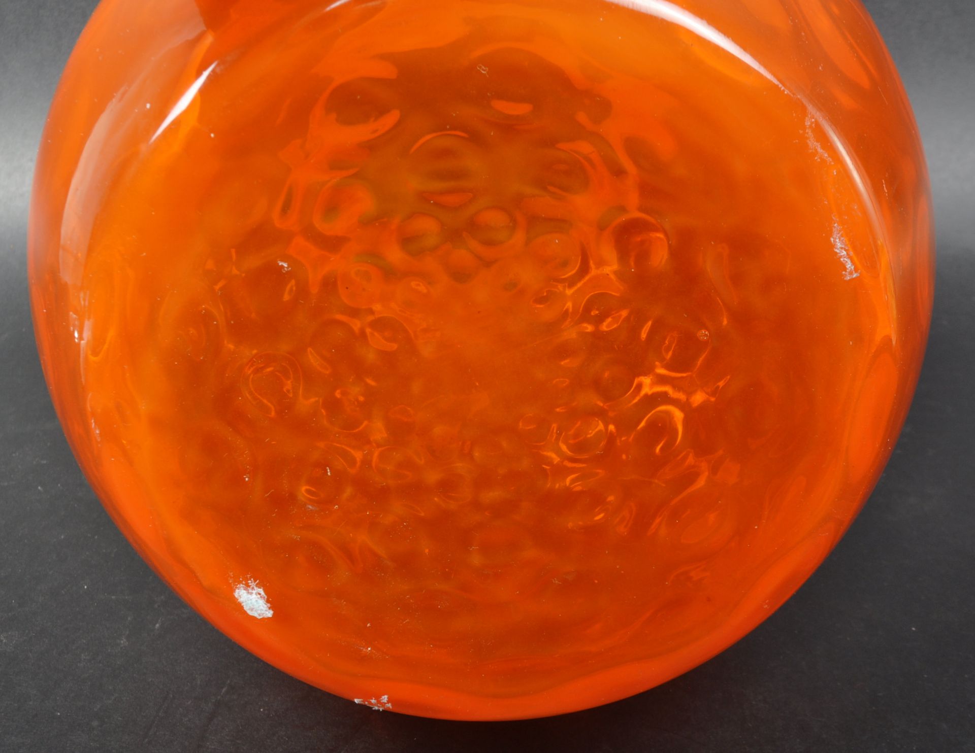 BORSKE SKLO - OPTIC ORANGE - STUDIO ART GLASS VASE - Image 5 of 5