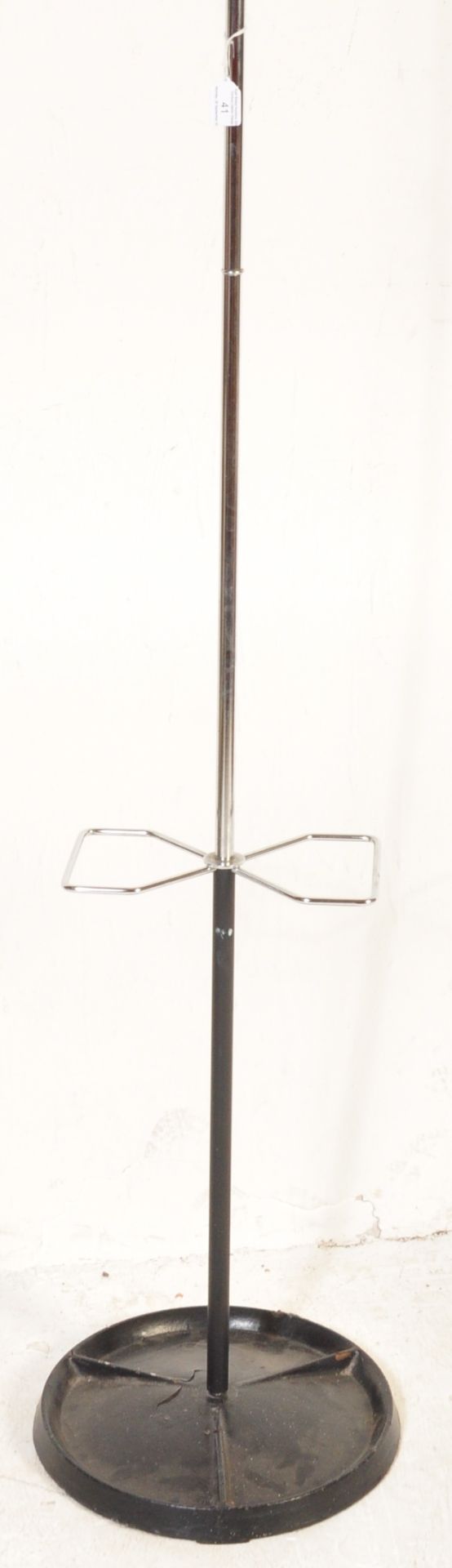 HAGO - MID CENTURY CHROME AND CAST IRON ATOMIC COAT STAND - Image 2 of 4