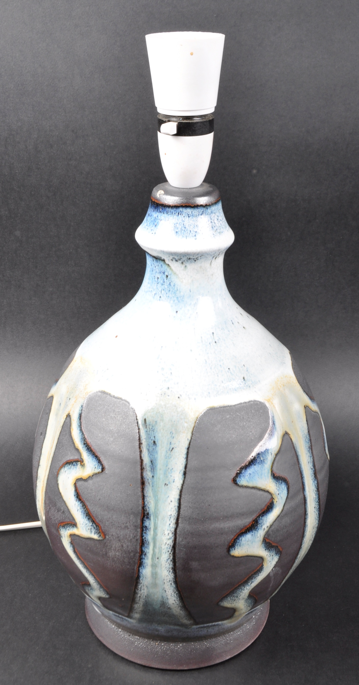 DAVID EELES - SHEPHERDS WELL POTTERY - LARGE TABLE LAMP - Image 2 of 6