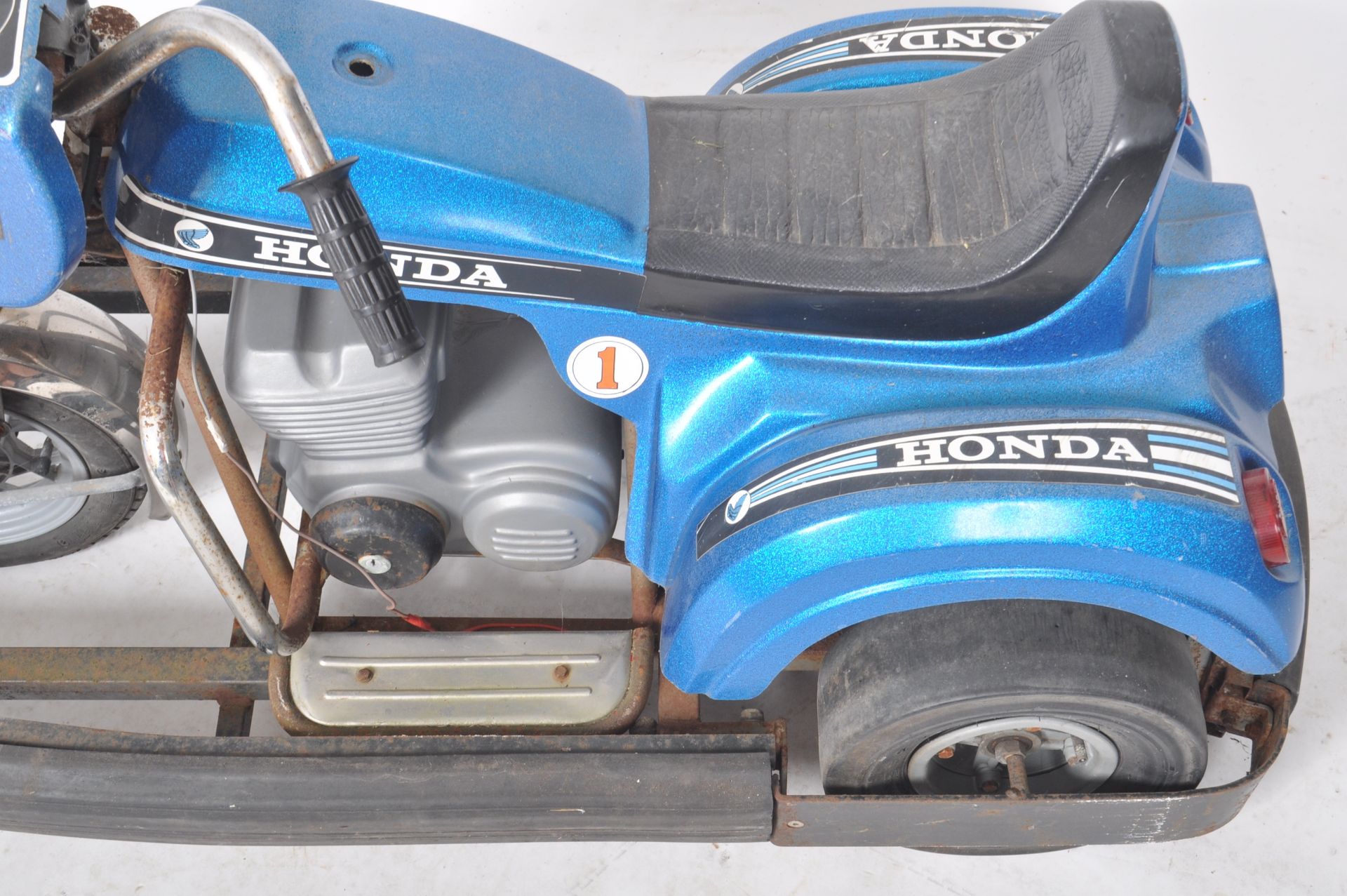 HONDA BUMPER CARS - JUVENILE FAIRGROUND / FUNFAIR RIDE - Image 5 of 7