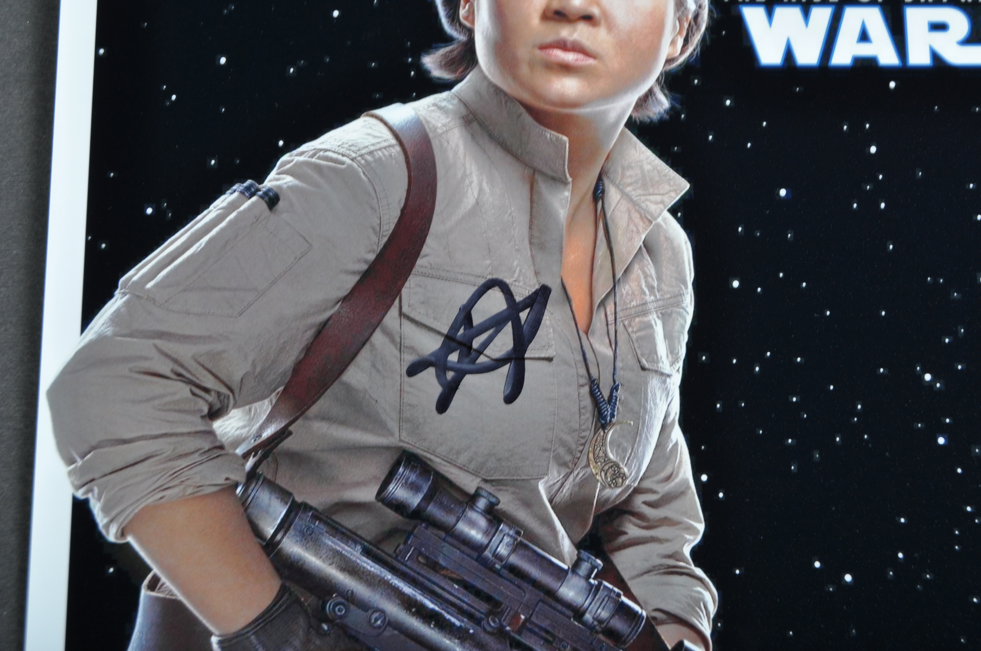 STAR WARS - KELLY MARIE TRAN - SIGNED 8X10" PHOTOGRAPH - AFTAL - Image 2 of 2