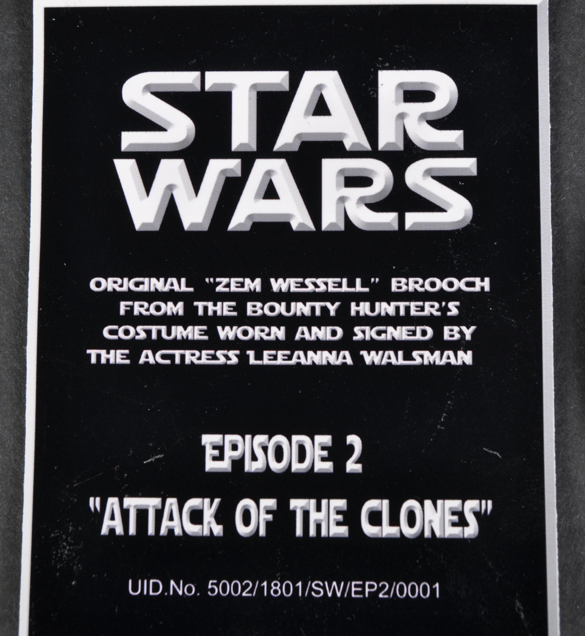 STAR WARS - ATTACK OF THE CLONES - ZAM WESELL PROP BADGE - Image 4 of 4