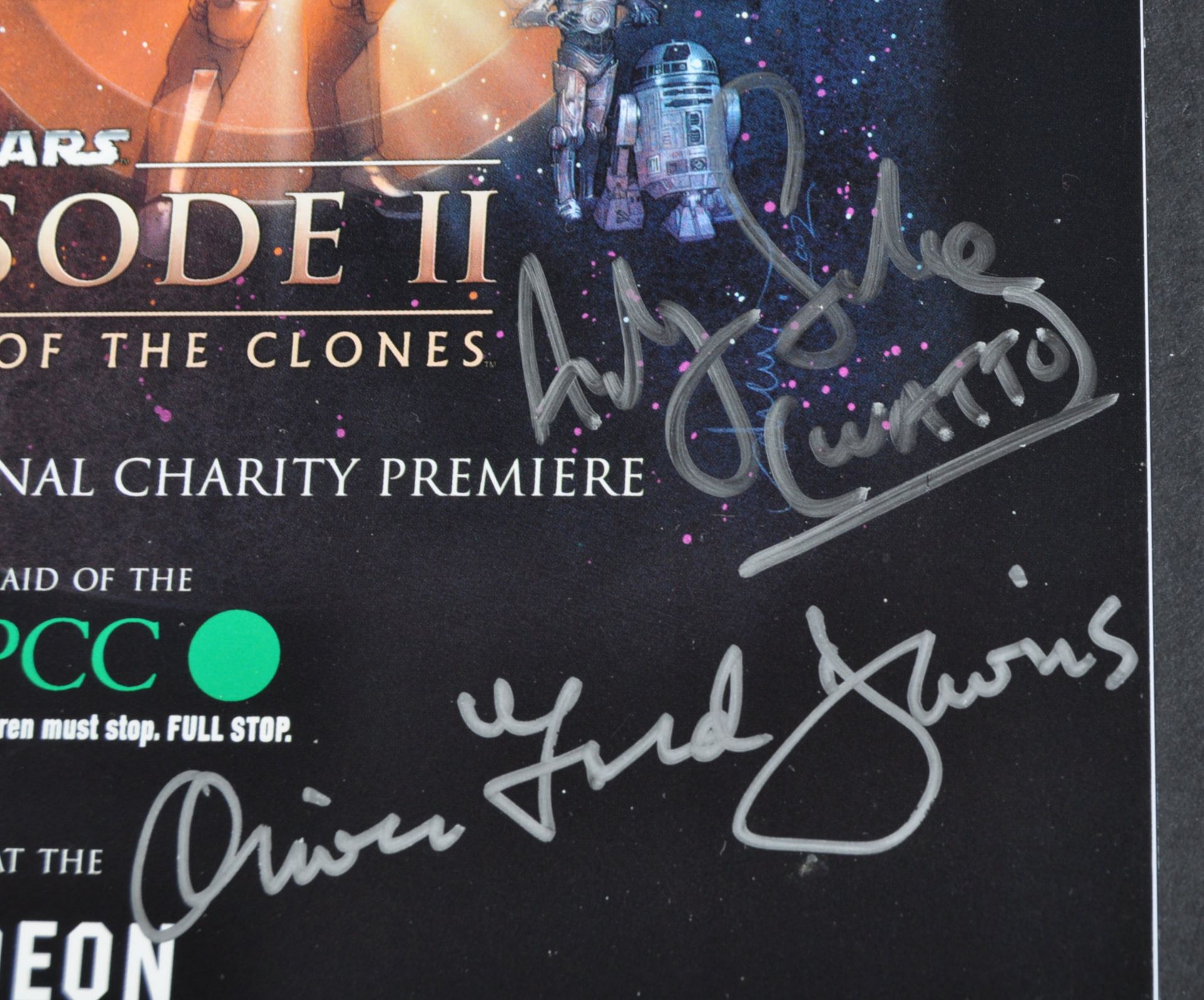 STAR WARS - ATTACK OF THE CLONES - SIGNED PREMIERE BROCHURE - Image 2 of 4