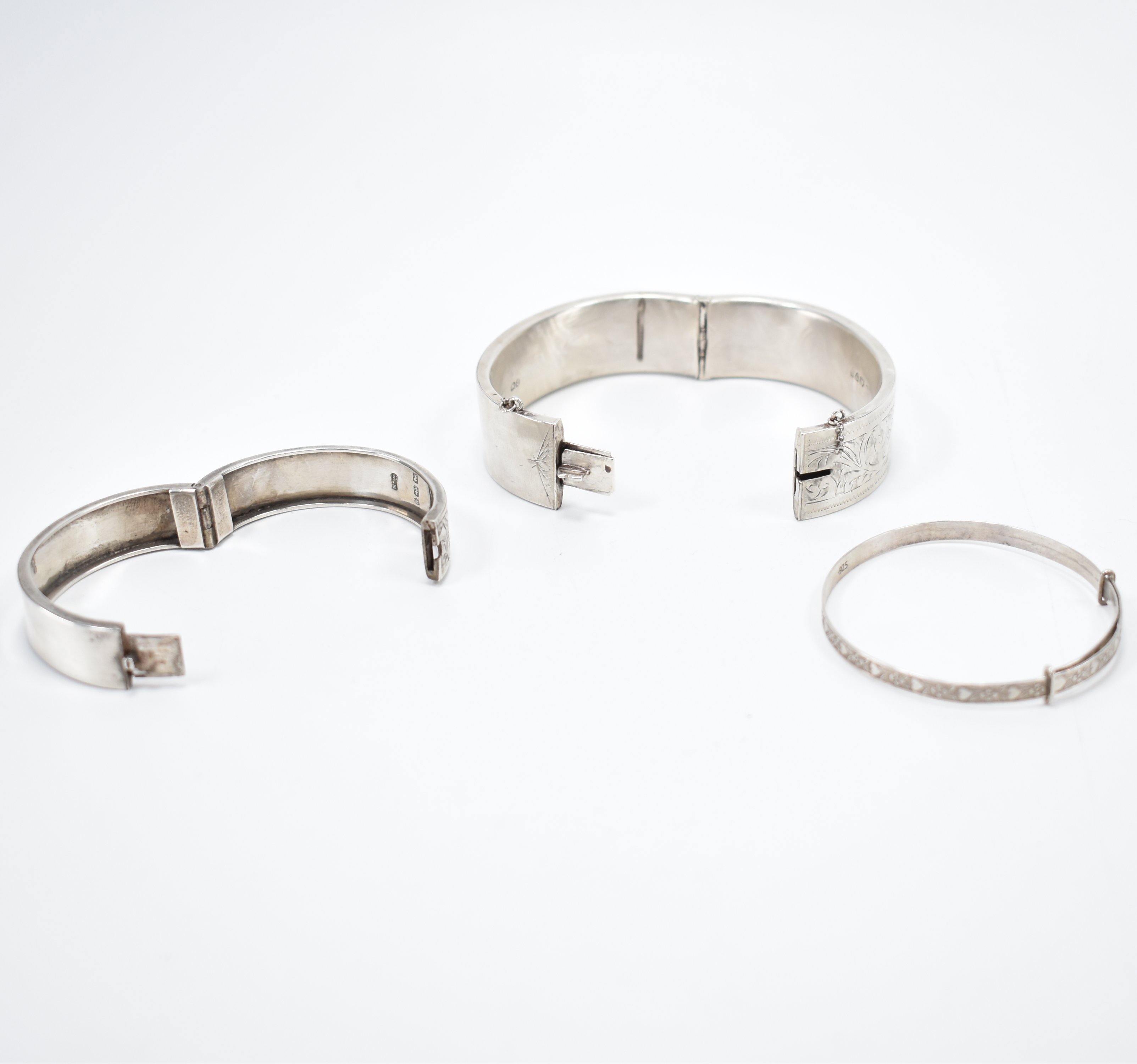 GROUP OF THREE 925 SILVER BANGLE BRACELETS - Image 3 of 3